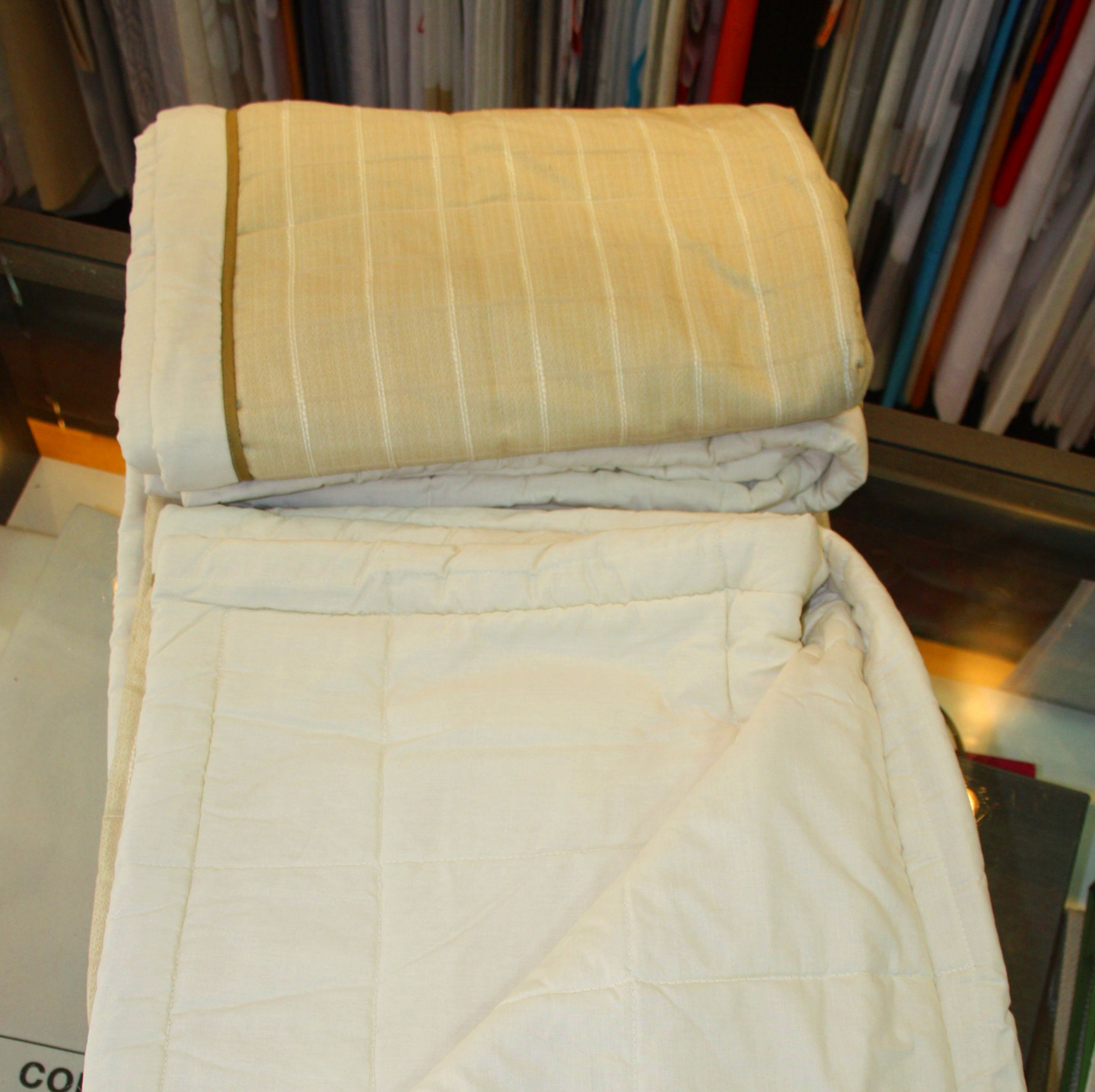 Colcha beige bouti cama 90 cm.: Catálogo de La Cibeles