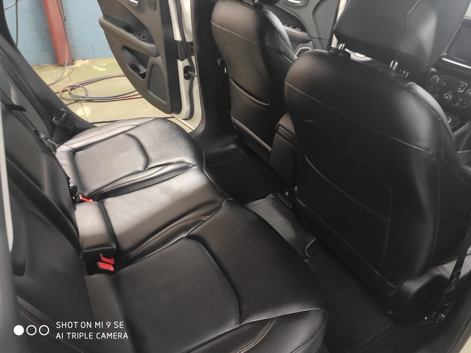 Limpieza interior y exterior de vehículos. DESINFECCIÓN POR OZONO: Servicios de Garaje Feria Limpieza interior y exterior de vehículos. DESINFECCIÓN POR OZONO: Servicios de Garaje Feria