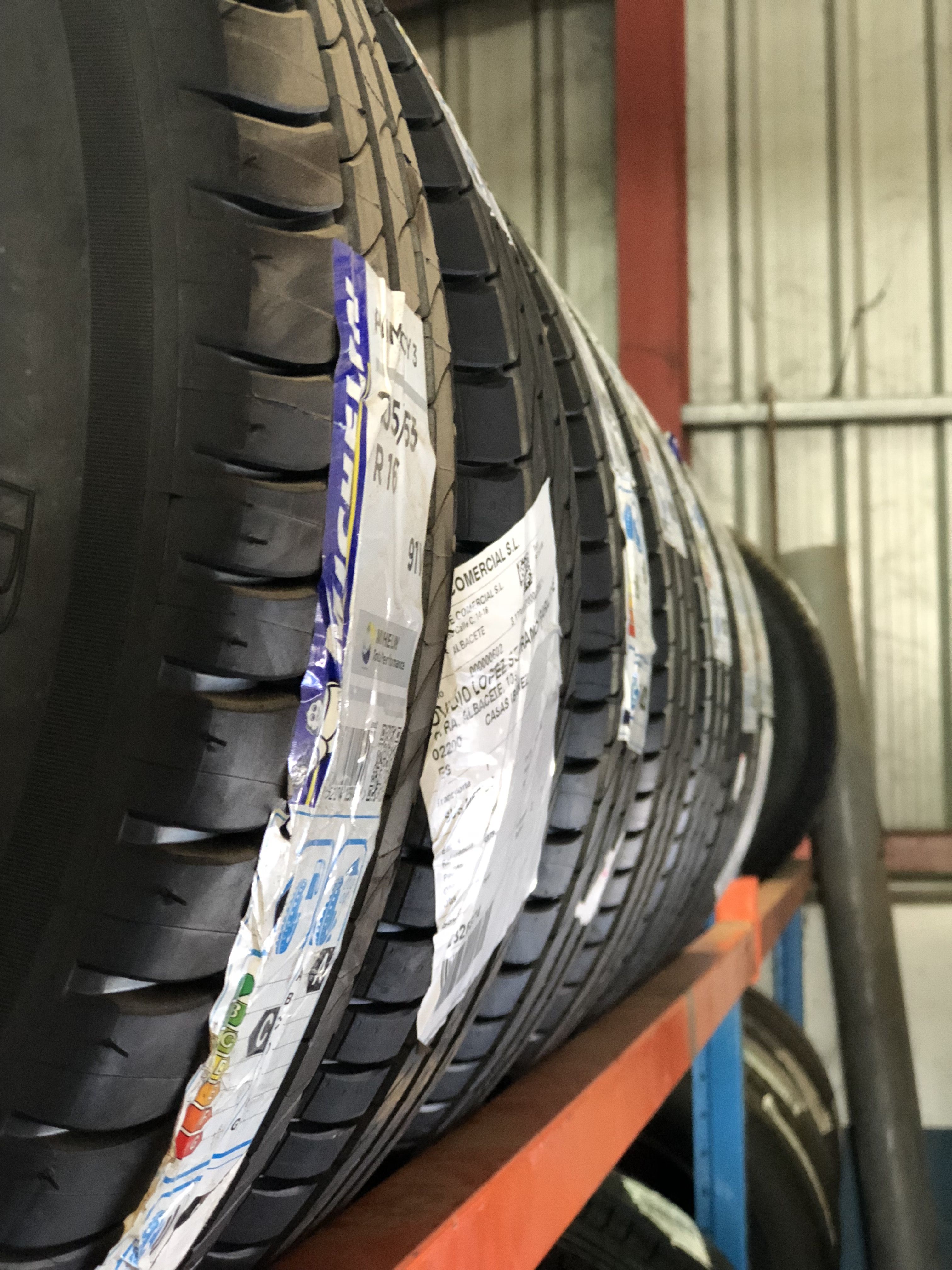 Neumáticos multimarca: Servicios de Garaje Feria Neumáticos multimarca: Servicios de Garaje Feria