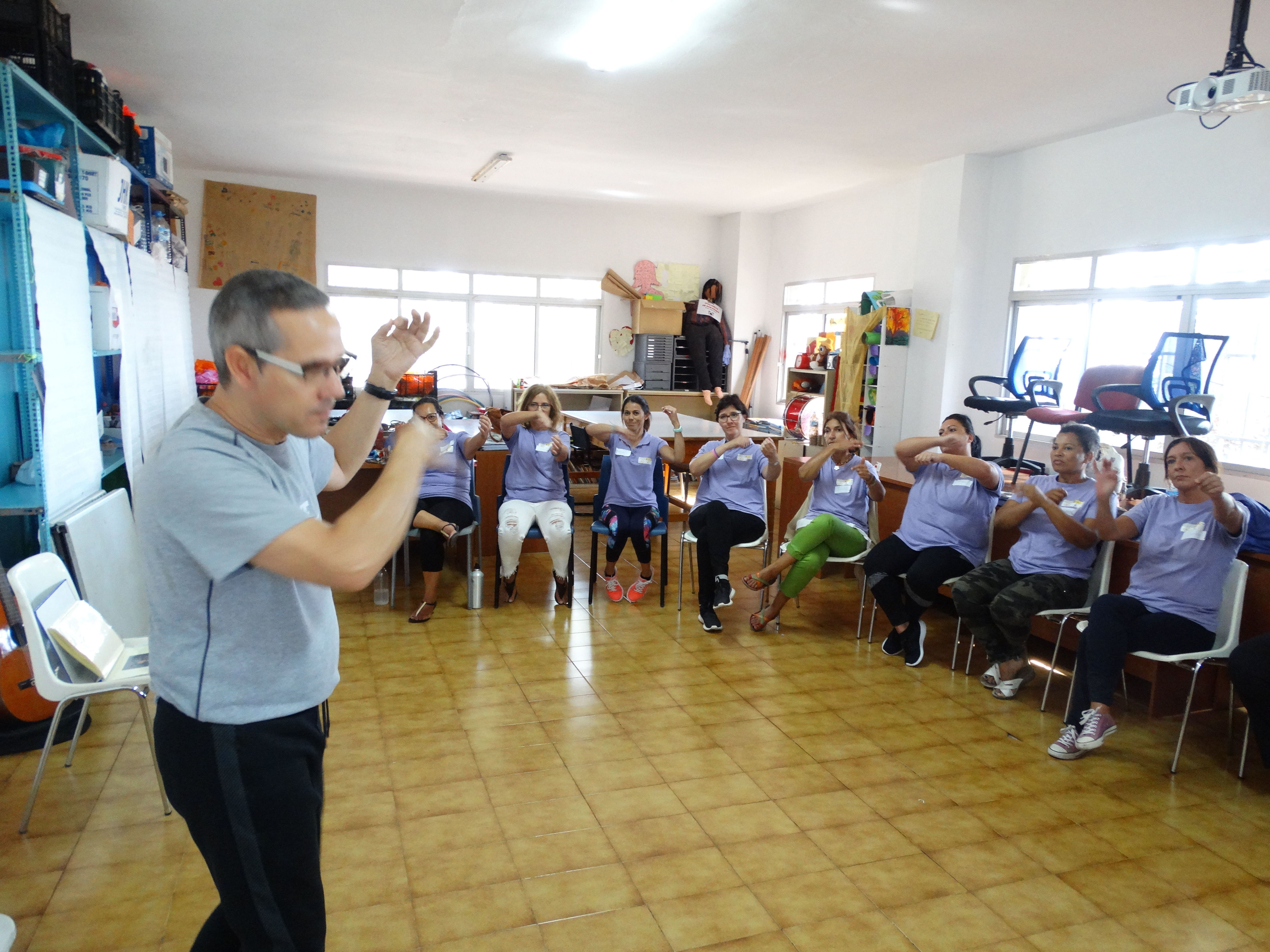 Expresión, música y movimiento:: Proyectos y Servicios de Asociación Domitila Expresión, música y movimiento:: Proyectos y Servicios de Asociación Domitila