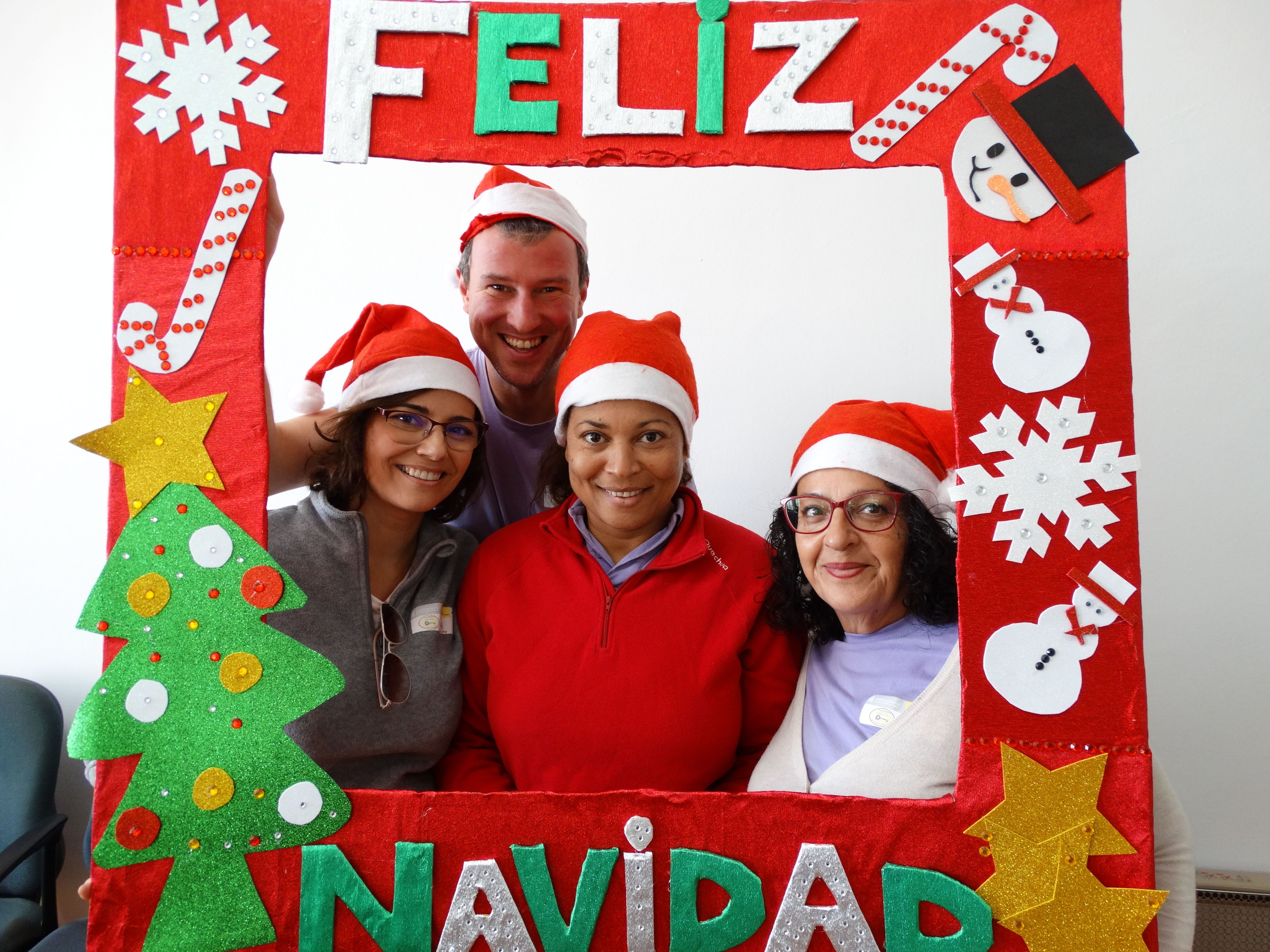 Felicitación Navideña: Proyectos y Servicios de Asociación Domitila Felicitación Navideña: Proyectos y Servicios de Asociación Domitila