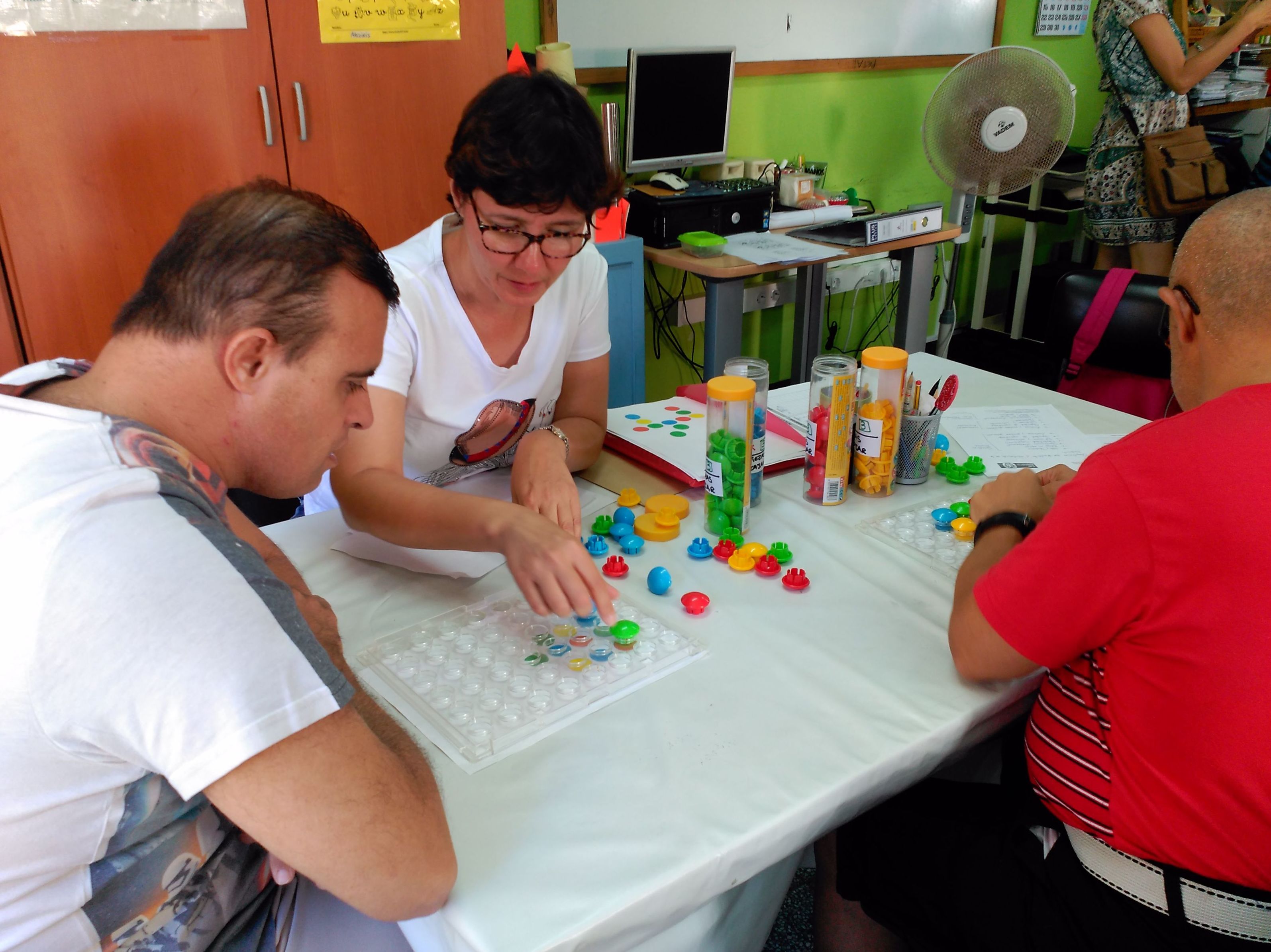Estimulación Cognitiva: Proyectos y Servicios de Asociación Domitila Estimulación Cognitiva: Proyectos y Servicios de Asociación Domitila