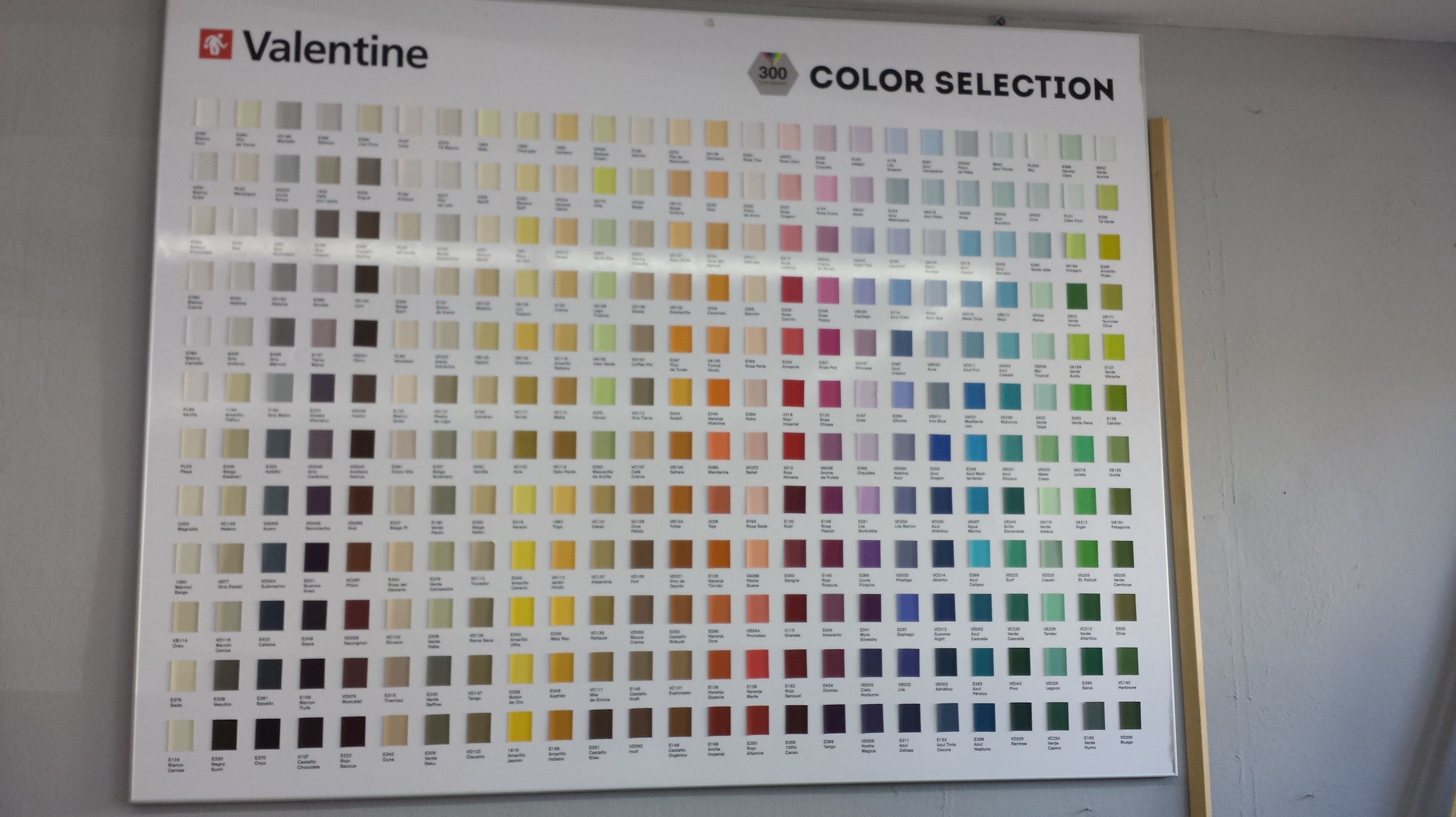 Elaboración de colores: Productos y Servicios de MARÍA CARMEN FERRERO PONCE Elaboración de colores: Productos y Servicios de MARÍA CARMEN FERRERO PONCE