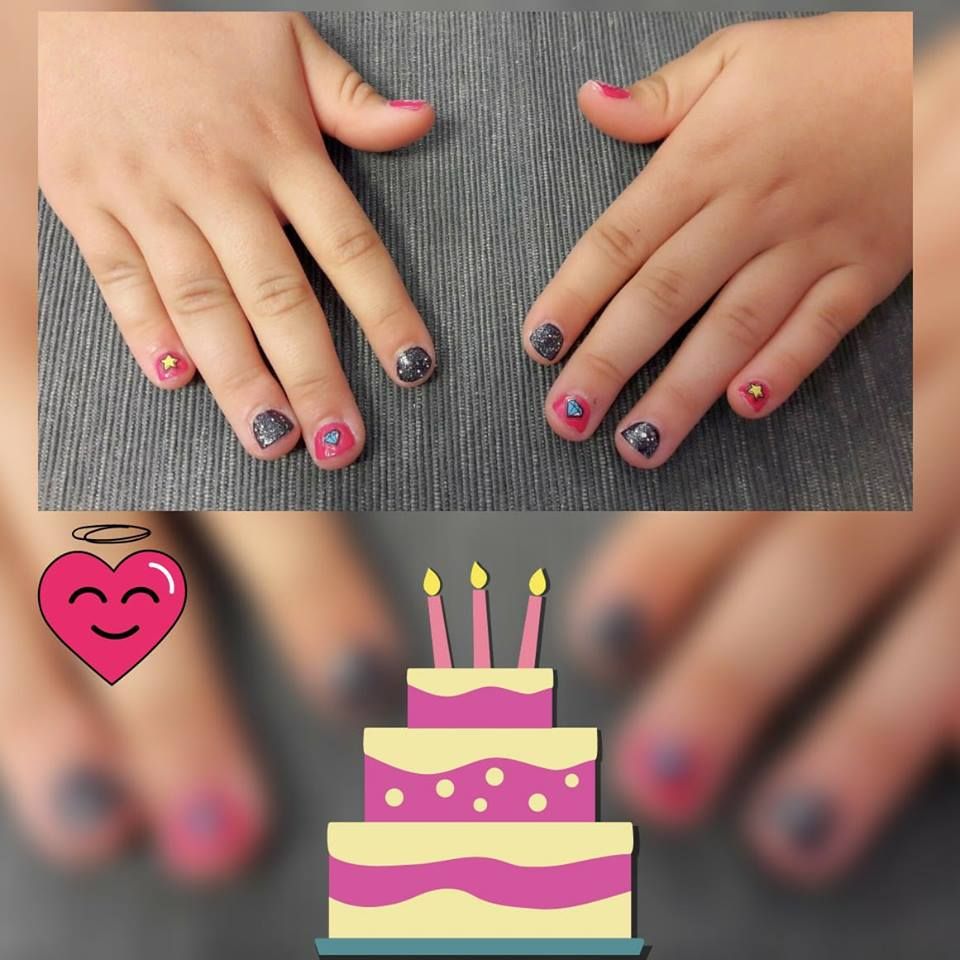 Manicura infantil: Servicios de Rococó Nails & Boutique Manicura infantil: Servicios de Rococó Nails & Boutique