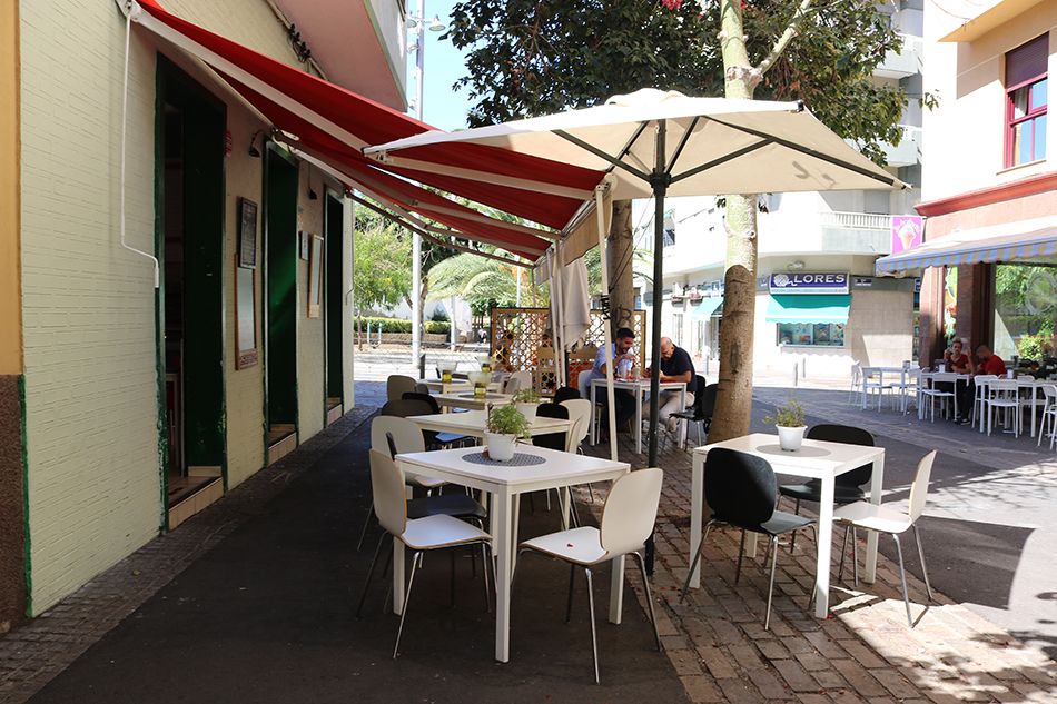 Venta Bar totalmente equipado: Compra y venta de inmuebles de Tenerife Investment Properties Venta Bar totalmente equipado: Compra y venta de inmuebles de Tenerife Investment Properties