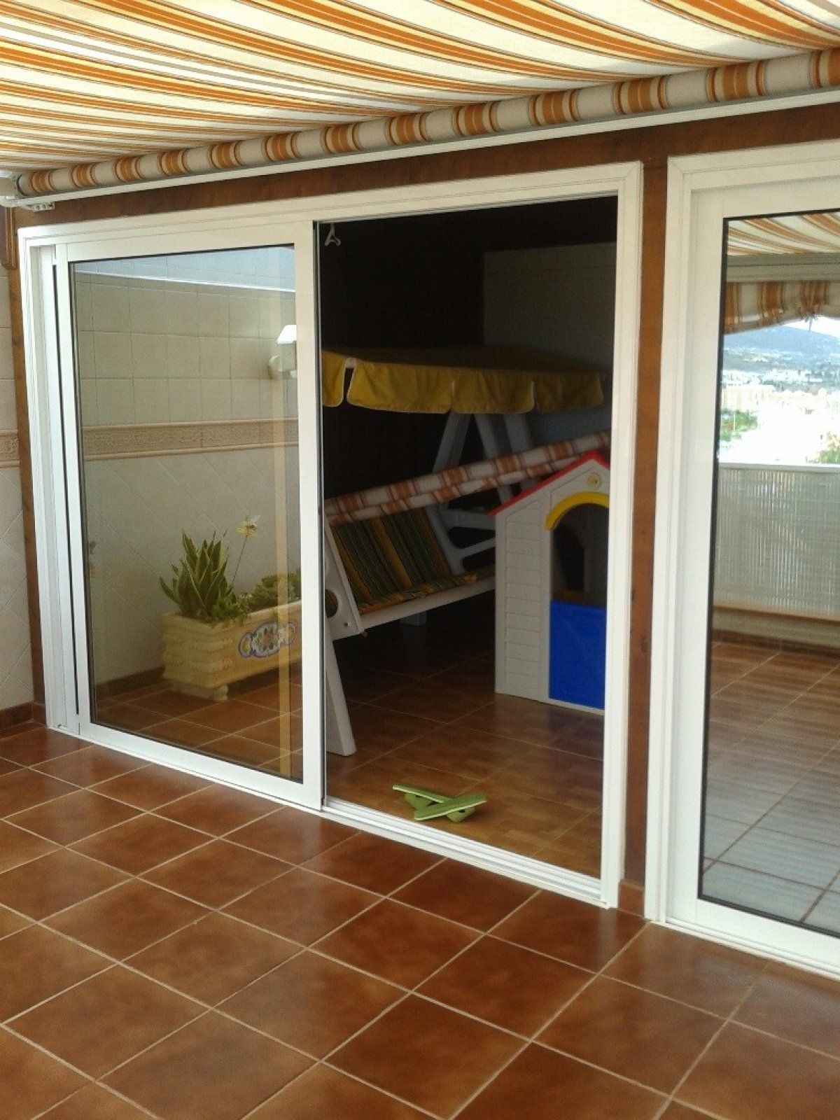 Chalet Adosado en Roque del Conde: Compra y venta de inmuebles de Tenerife Investment Properties Chalet Adosado en Roque del Conde: Compra y venta de inmuebles de Tenerife Investment Properties
