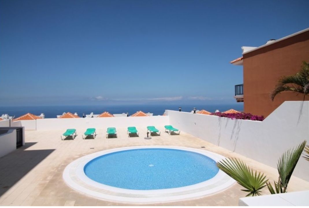 Piso 2 dormitorios en Complejo Roque del Conde, Torviscas alto Costa Adeje: Compra y venta de inmuebles de Tenerife Investment Properties Piso 2 dormitorios en Complejo Roque del Conde, Torviscas alto Costa Adeje: Compra y venta de inmuebles de Tenerife Investment Properties