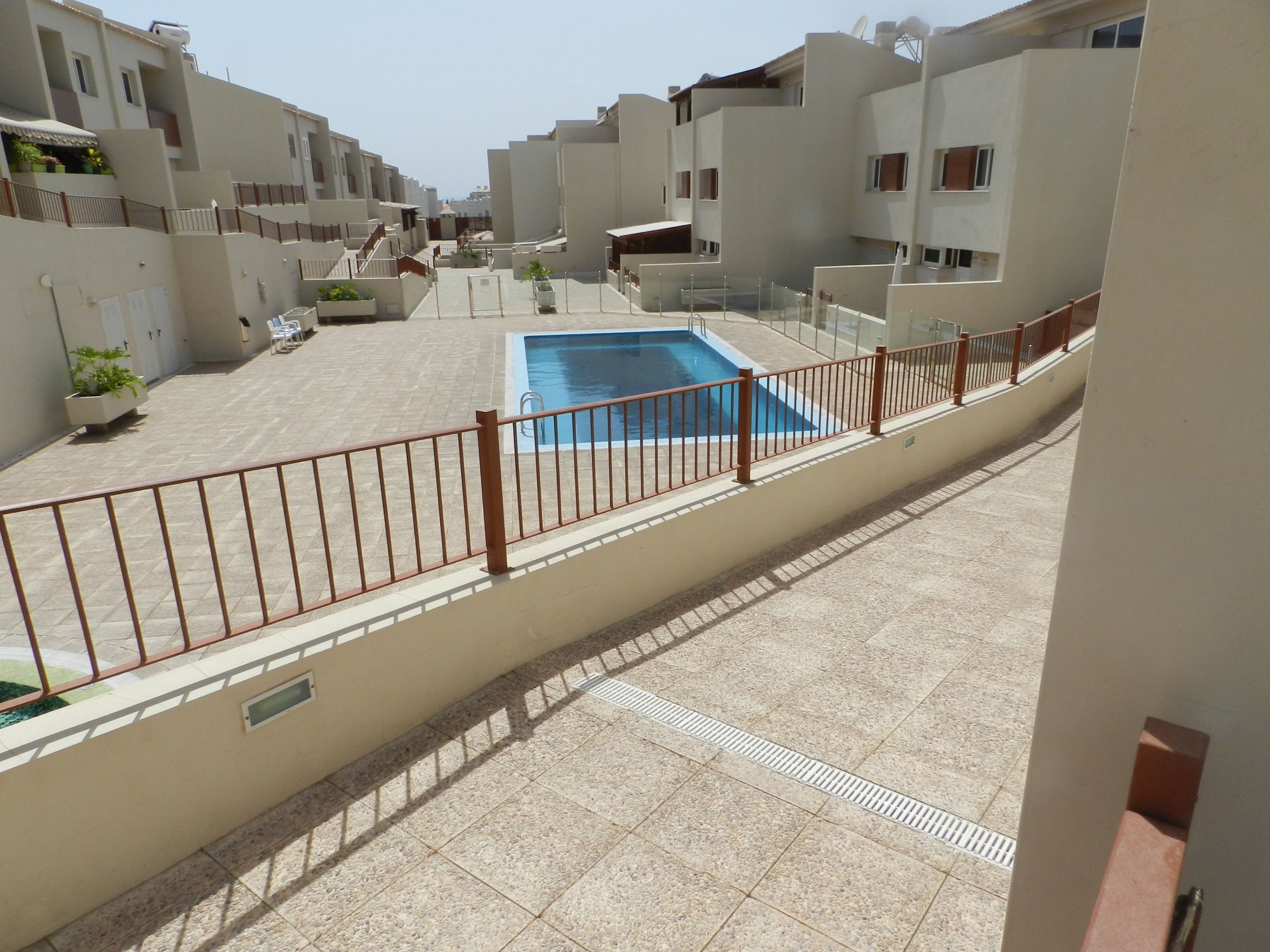 Adosado por venta en Los Corales en Los Cristianos: Compra y venta de inmuebles de Tenerife Investment Properties Adosado por venta en Los Corales en Los Cristianos: Compra y venta de inmuebles de Tenerife Investment Properties