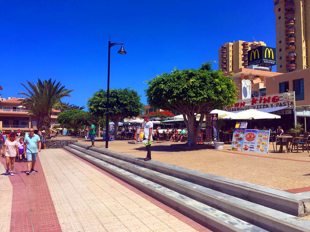 Venta de Apartamento 2 dormitorios 1ª Linea de Playa en Torres del Sol: Compra y venta de inmuebles de Tenerife Investment Properties Venta de Apartamento 2 dormitorios 1ª Linea de Playa en Torres del Sol: Compra y venta de inmuebles de Tenerife Investment Properties