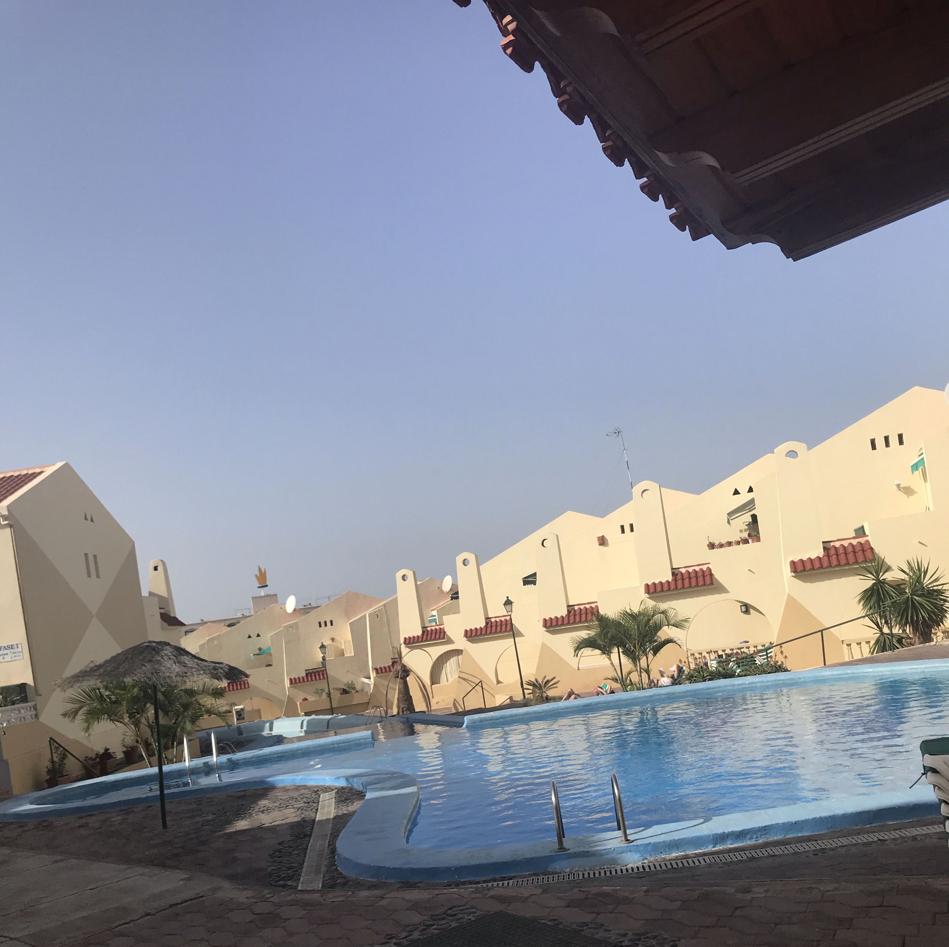 Estudio reformado convertido con 1 dormitorio y terraza complejo Mareverde : Compra y venta de inmuebles de Tenerife Investment Properties Estudio reformado convertido con 1 dormitorio y terraza complejo Mareverde : Compra y venta de inmuebles de Tenerife Investment Properties