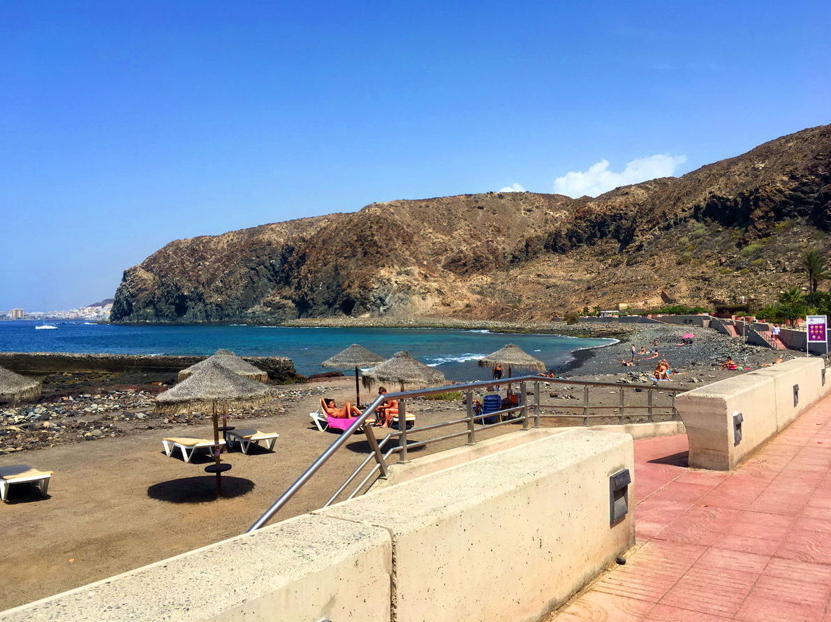 VENTA! BAJADA PRECIO!!! BONITO APTO. DE 1D EN RES. CAPE SALEMA EN PALM MAR.: Compra y venta de inmuebles de Tenerife Investment Properties VENTA! BAJADA PRECIO!!! BONITO APTO. DE 1D EN RES. CAPE SALEMA EN PALM MAR.: Compra y venta de inmuebles de Tenerife Investment Properties