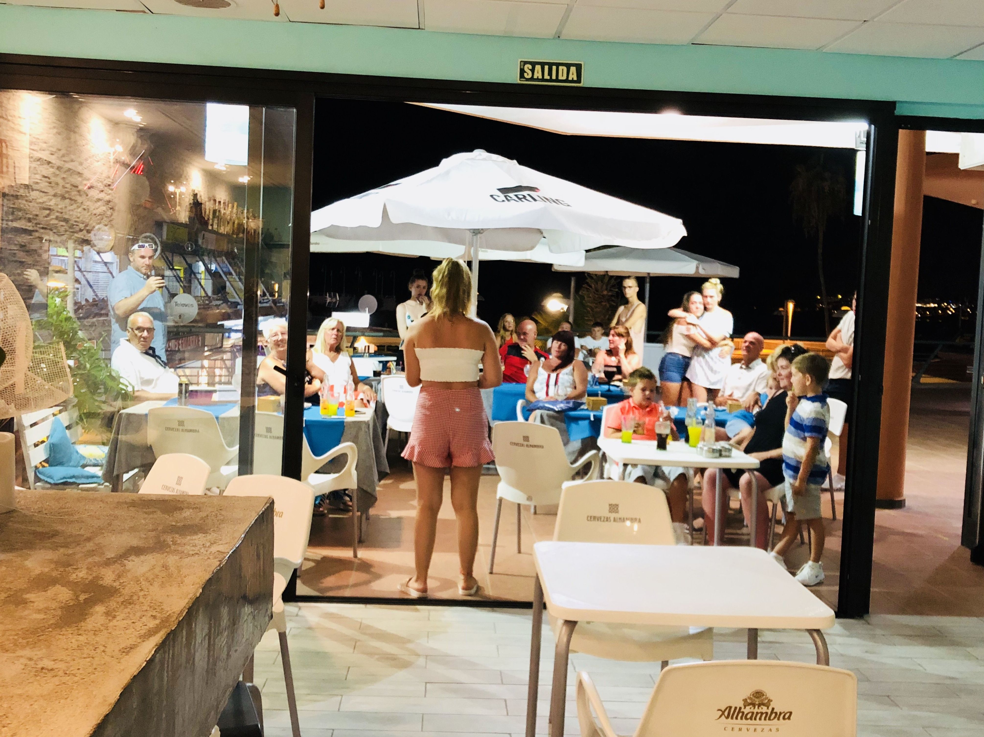 Traspaso pizzería italiana Puerto Colon Torviscas Bajo Costa Adeje: Compra y venta de inmuebles de Tenerife Investment Properties Traspaso pizzería italiana Puerto Colon Torviscas Bajo Costa Adeje: Compra y venta de inmuebles de Tenerife Investment Properties