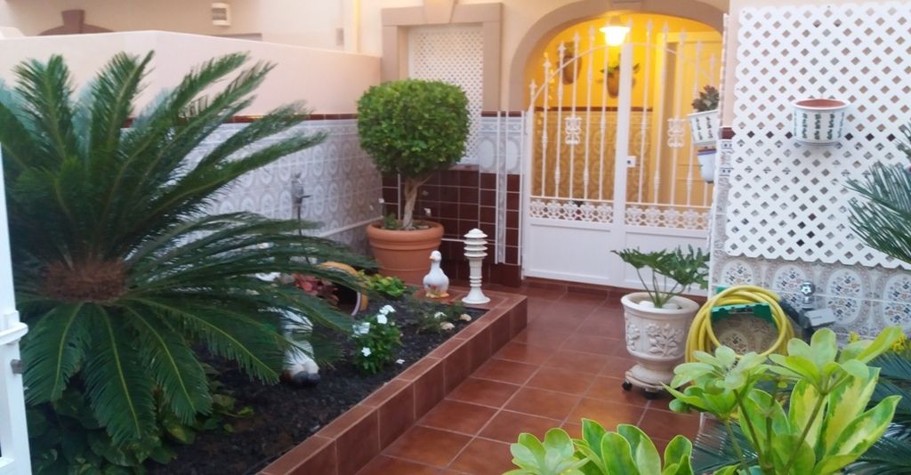Venta de Adosado Roque del Conde. Urbanizacion Roque del Conde, Fase II: Compra y venta de inmuebles de Tenerife Investment Properties Venta de Adosado Roque del Conde. Urbanizacion Roque del Conde, Fase II: Compra y venta de inmuebles de Tenerife Investment Properties