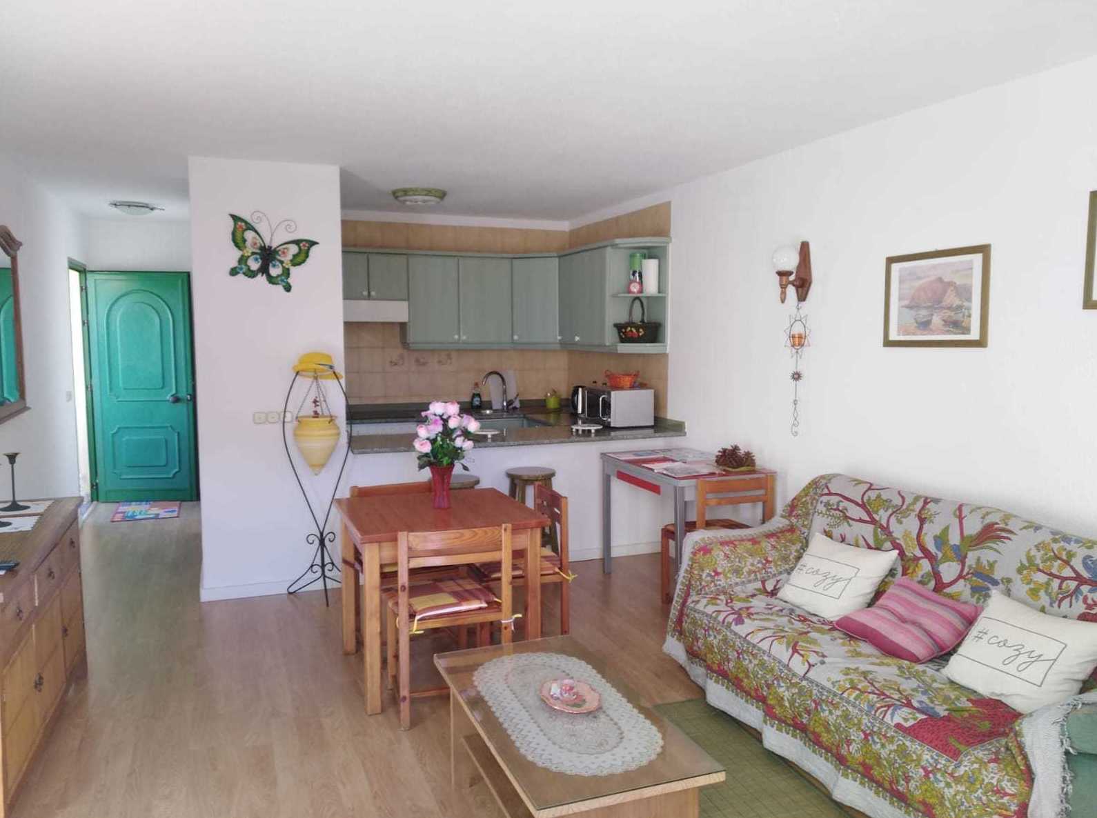 Apartamento planta alta 2 dormitorios con terraza complejo residencial Mare: Compra y venta de inmuebles de Tenerife Investment Properties Apartamento planta alta 2 dormitorios con terraza complejo residencial Mare: Compra y venta de inmuebles de Tenerife Investment Properties