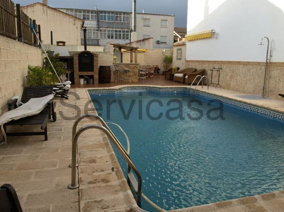 CHALET EN HELLIN 360.000€: Compra y alquiler de Servicasa Servicios Inmobiliarios CHALET EN HELLIN 360.000€: Compra y alquiler de Servicasa Servicios Inmobiliarios