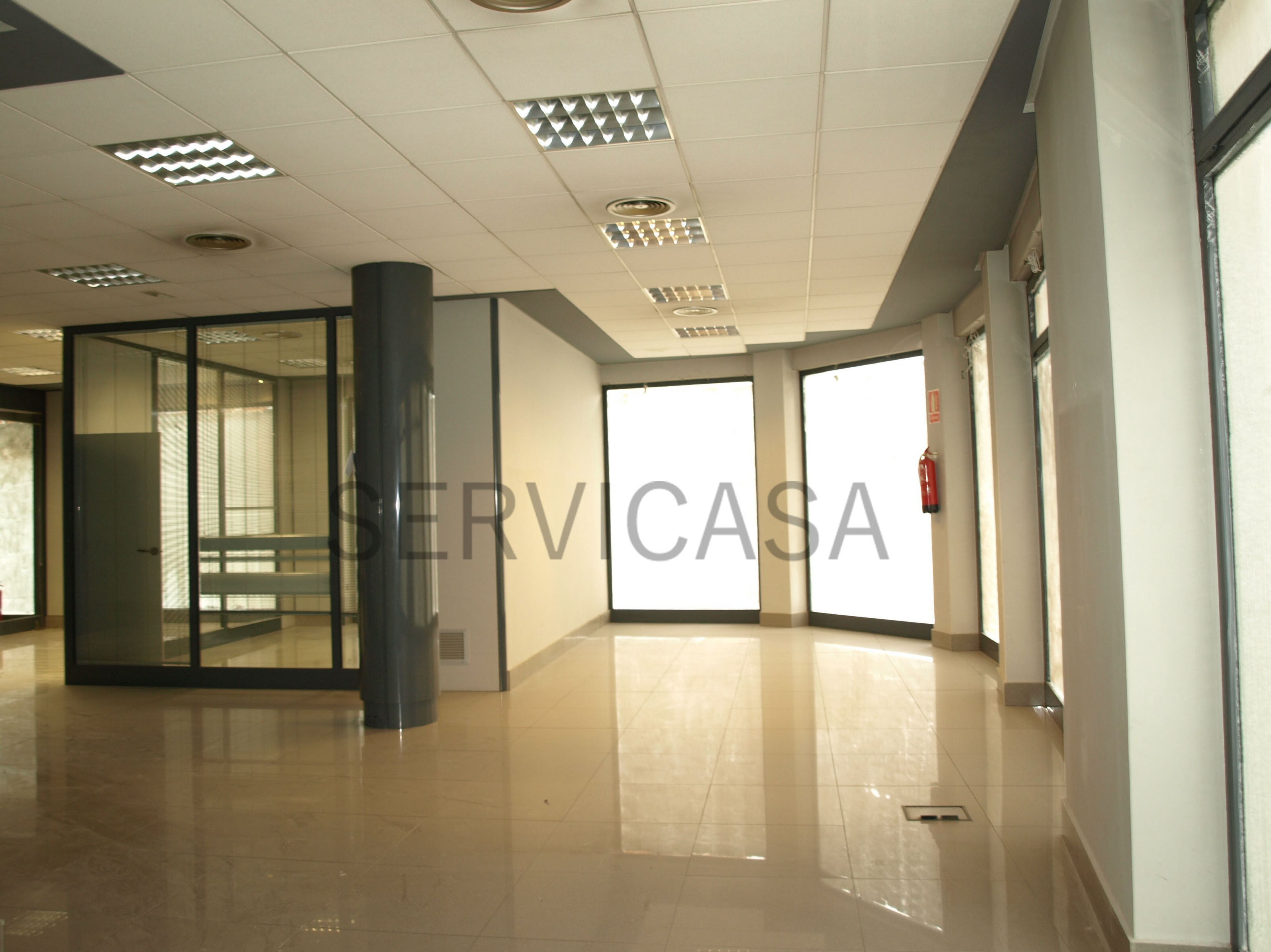 Local comercial 950€/mes : Compra y alquiler de Servicasa Servicios Inmobiliarios Local comercial 950€/mes : Compra y alquiler de Servicasa Servicios Inmobiliarios