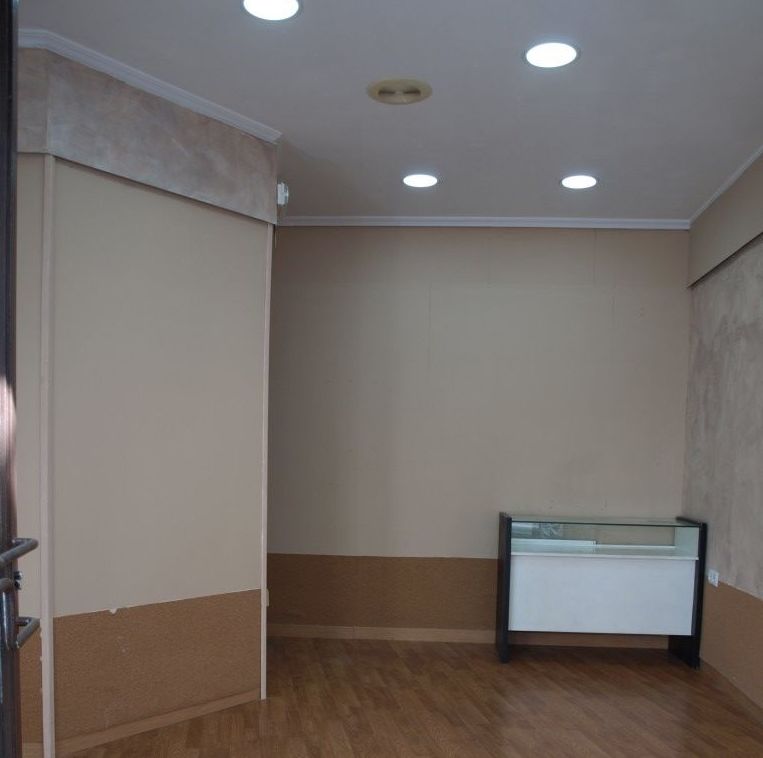 Local en alquiler, Hellin 325€/mes: Compra y alquiler de Servicasa Servicios Inmobiliarios Local en alquiler, Hellin 325€/mes: Compra y alquiler de Servicasa Servicios Inmobiliarios