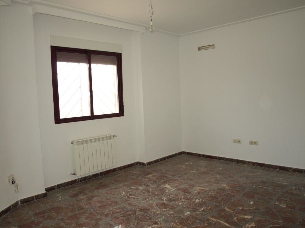 Adosado en venta 135.000€: Compra y alquiler de Servicasa Servicios Inmobiliarios Adosado en venta 135.000€: Compra y alquiler de Servicasa Servicios Inmobiliarios