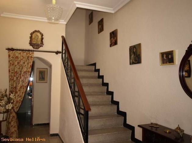 Casa en venta en Hellín céntrica : Compra y alquiler de Servicasa Servicios Inmobiliarios Casa en venta en Hellín céntrica : Compra y alquiler de Servicasa Servicios Inmobiliarios