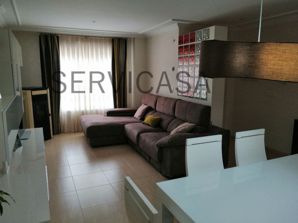 CHALET ADOSADO 176.000€: Compra y alquiler de Servicasa Servicios Inmobiliarios CHALET ADOSADO 176.000€: Compra y alquiler de Servicasa Servicios Inmobiliarios