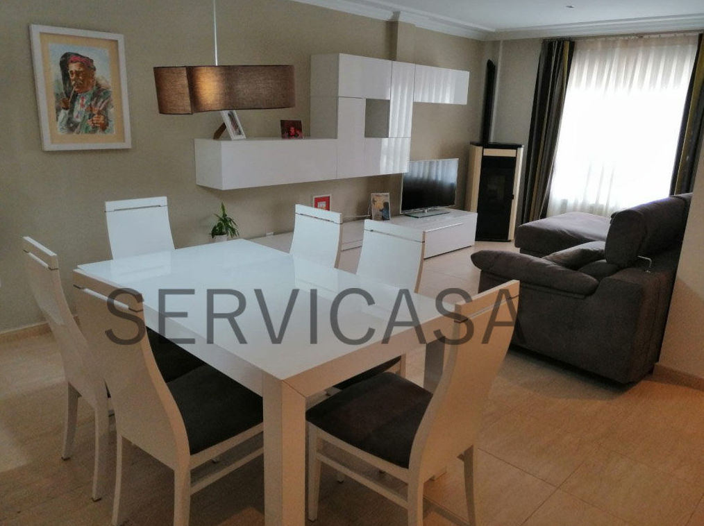 CHALET ADOSADO 176.000€: Compra y alquiler de Servicasa Servicios Inmobiliarios CHALET ADOSADO 176.000€: Compra y alquiler de Servicasa Servicios Inmobiliarios