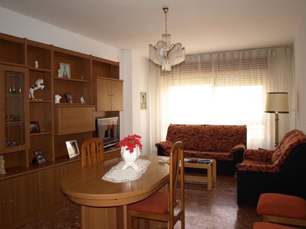 Pisos en venta 100.000€: Compra y alquiler de Servicasa Servicios Inmobiliarios Pisos en venta 100.000€: Compra y alquiler de Servicasa Servicios Inmobiliarios
