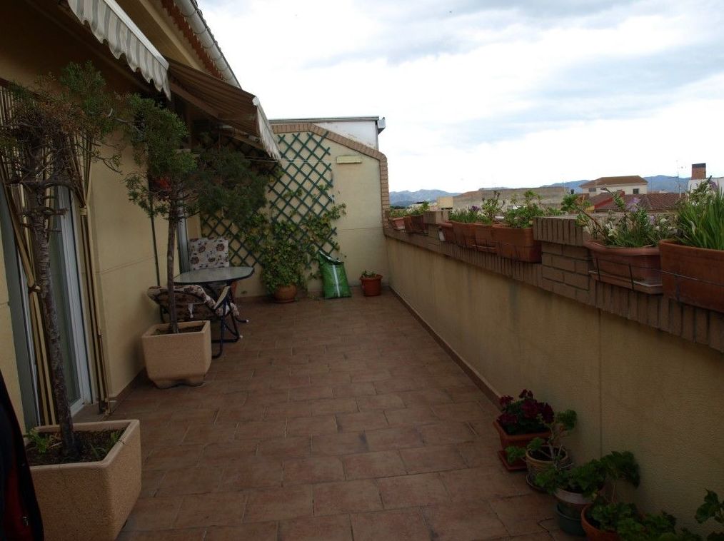 Ático en venta 100.000€: Compra y alquiler de Servicasa Servicios Inmobiliarios Ático en venta 100.000€: Compra y alquiler de Servicasa Servicios Inmobiliarios