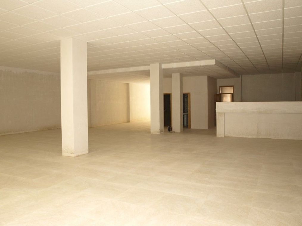Local en alquiler, Hellin: Compra y alquiler de Servicasa Servicios Inmobiliarios Local en alquiler, Hellin: Compra y alquiler de Servicasa Servicios Inmobiliarios