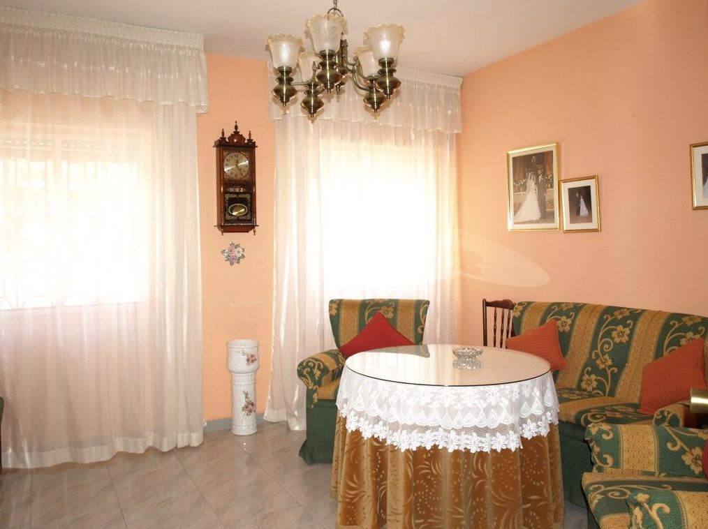 CASA EN VENTA. 150.000€: Compra y alquiler de Servicasa Servicios Inmobiliarios CASA EN VENTA. 150.000€: Compra y alquiler de Servicasa Servicios Inmobiliarios