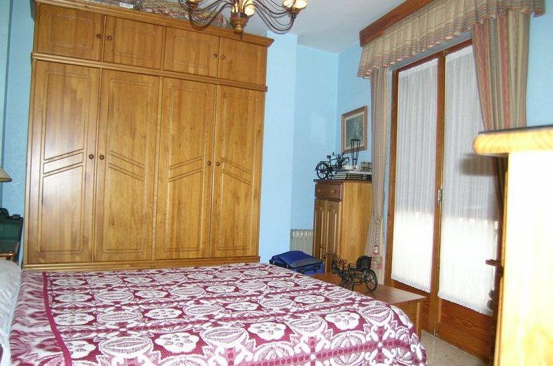 Piso en venta, Hellin 60.000€: Compra y alquiler de Servicasa Servicios Inmobiliarios Piso en venta, Hellin 60.000€: Compra y alquiler de Servicasa Servicios Inmobiliarios