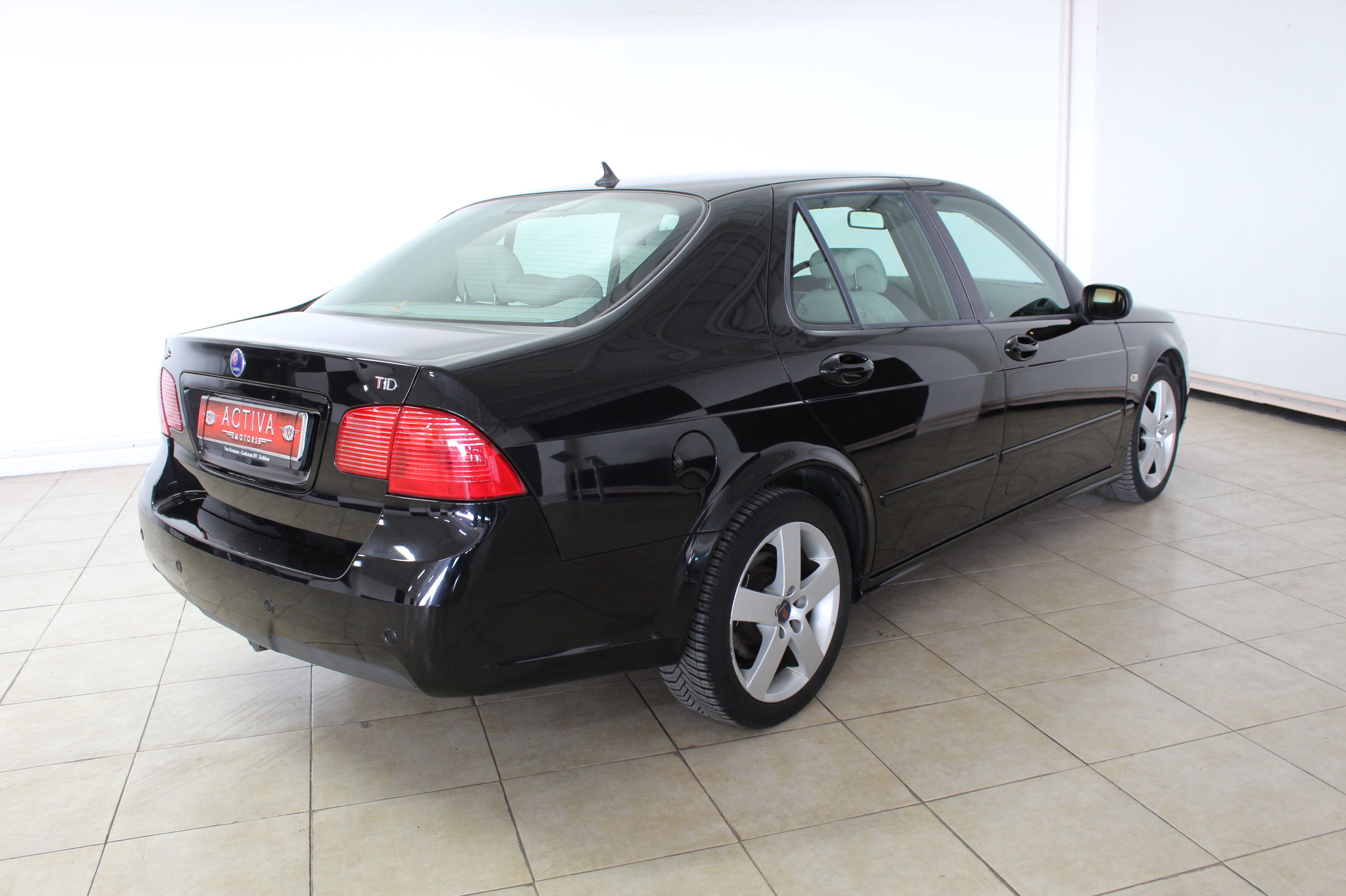 SAAB 95 TiD Vector Auto 4p.: Nuestros Vehículos de Activa Motors SAAB 95 TiD Vector Auto 4p.: Nuestros Vehículos de Activa Motors