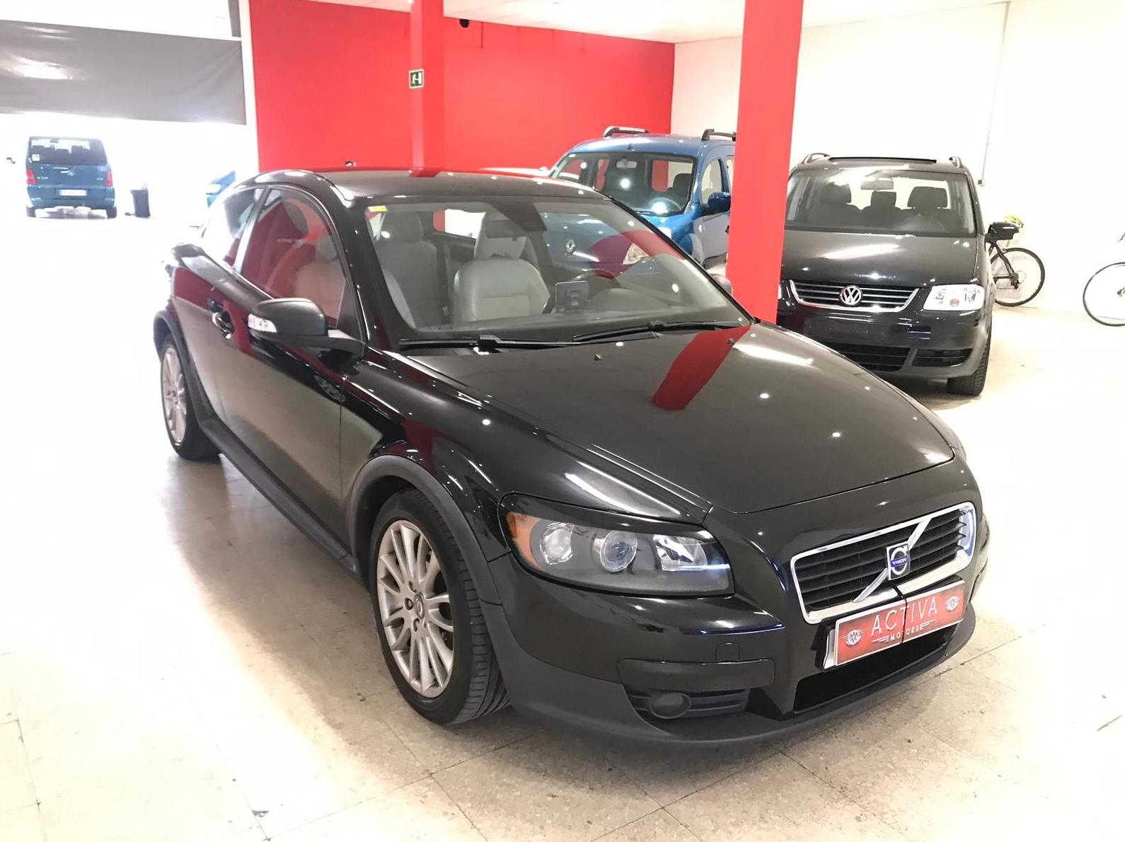 VOLVO C30 1. 6D DRIVE SS MOMENTUM: Nuestros Vehículos de Activa Motors VOLVO C30 1. 6D DRIVE SS MOMENTUM: Nuestros Vehículos de Activa Motors