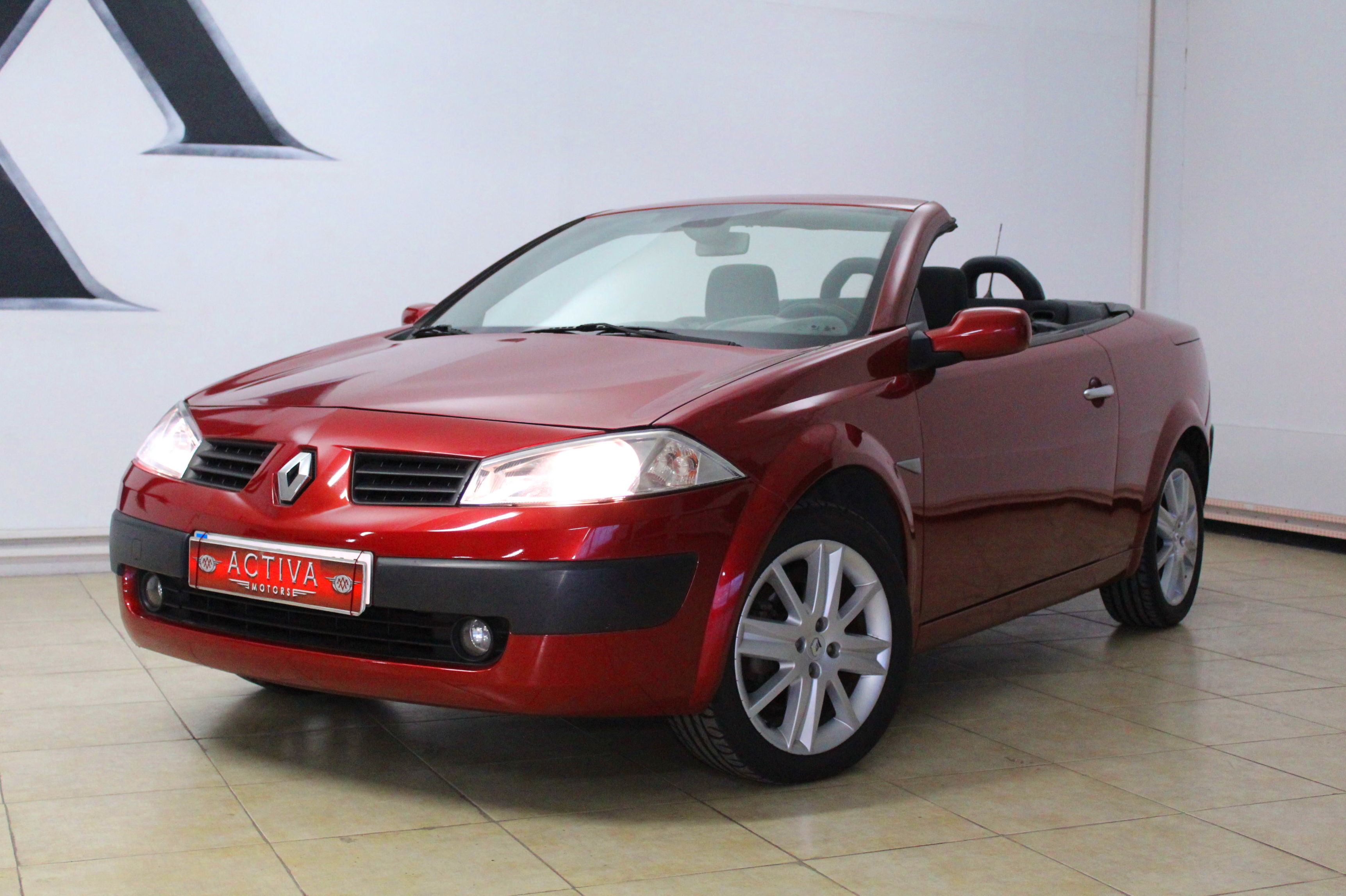 Renault Megane CC 1.9DCI Luxe Dynamique: Nuestros Vehículos de Activa Motors Renault Megane CC 1.9DCI Luxe Dynamique: Nuestros Vehículos de Activa Motors