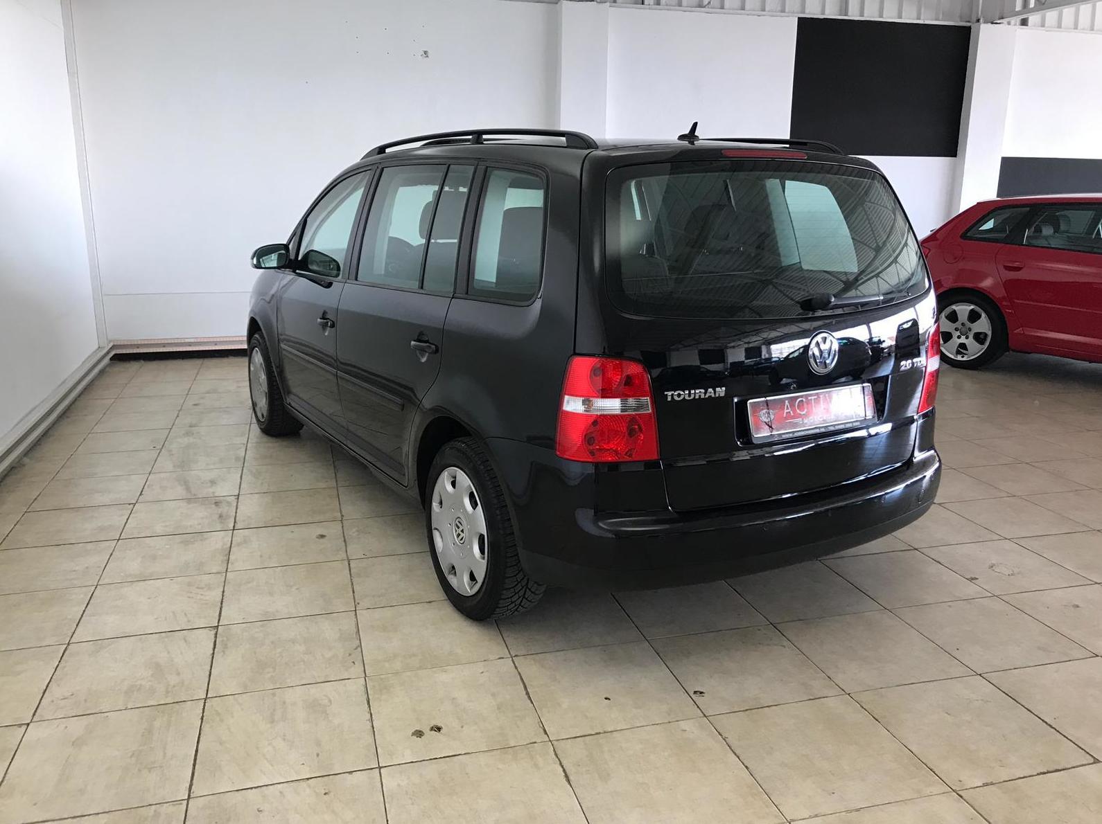 VOLKSWAGEN Touran 2.0 TDI 140 DSG Highline 5p.: Nuestros Vehículos de Activa Motors VOLKSWAGEN Touran 2.0 TDI 140 DSG Highline 5p.: Nuestros Vehículos de Activa Motors