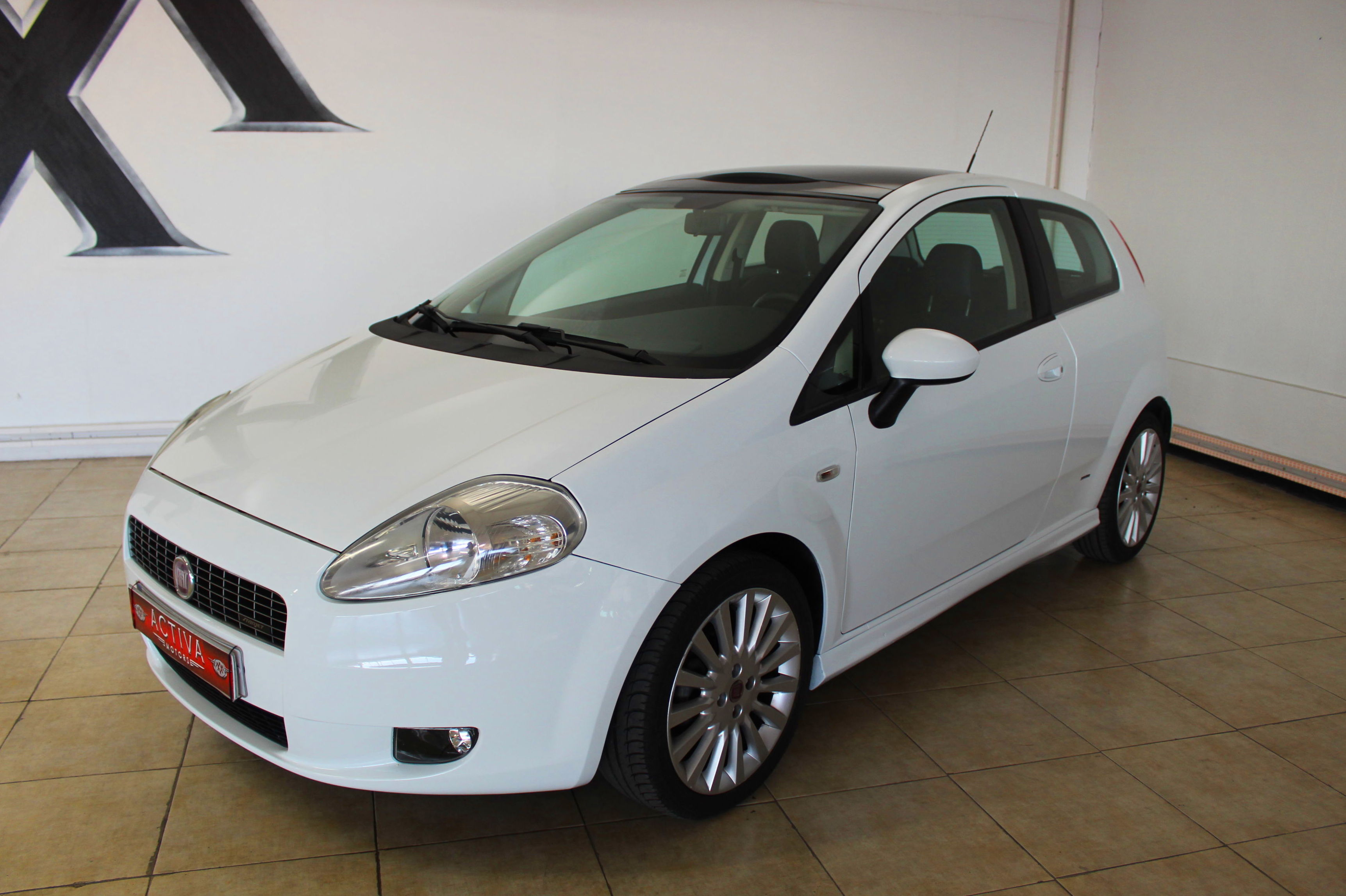 FIAT Grande Punto 1.4i 16v Sport by Giugiaro: Nuestros Vehículos de Activa Motors FIAT Grande Punto 1.4i 16v Sport by Giugiaro: Nuestros Vehículos de Activa Motors