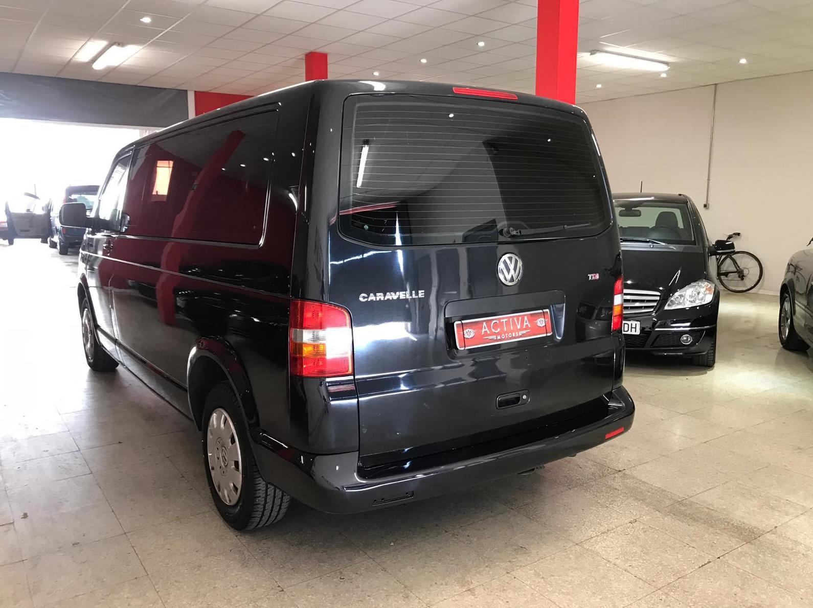 VOLKSWAGEN Caravelle Largo 2.5 TDI 130cv Comfortline 4p.: Nuestros Vehículos de Activa Motors VOLKSWAGEN Caravelle Largo 2.5 TDI 130cv Comfortline 4p.: Nuestros Vehículos de Activa Motors