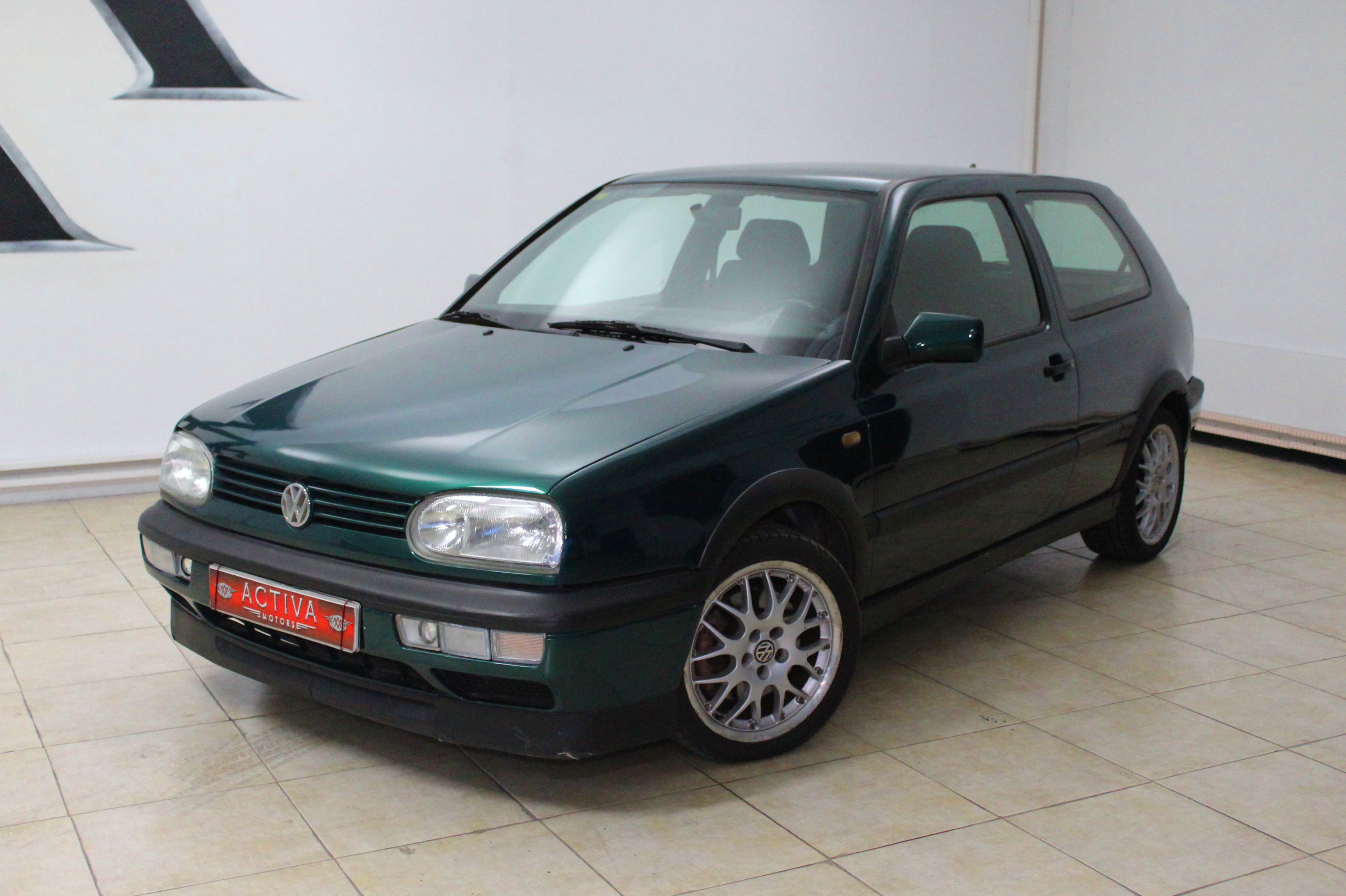 Volkswagen Golf 2.0GTI EDICION 20 ANIVERSARIO: Nuestros Vehículos de Activa Motors Volkswagen Golf 2.0GTI EDICION 20 ANIVERSARIO: Nuestros Vehículos de Activa Motors