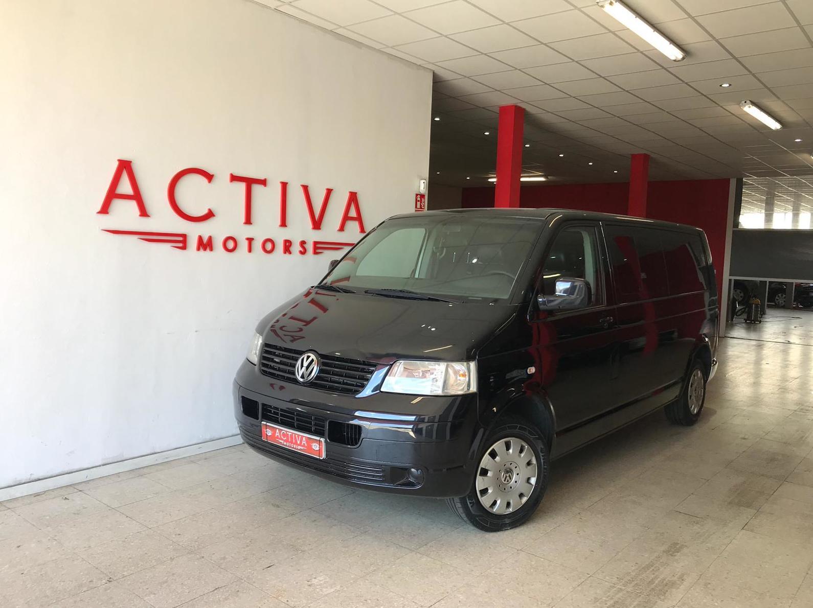 VOLKSWAGEN Caravelle Largo 2.5 TDI 130cv Comfortline 4p.: Nuestros Vehículos de Activa Motors VOLKSWAGEN Caravelle Largo 2.5 TDI 130cv Comfortline 4p.: Nuestros Vehículos de Activa Motors