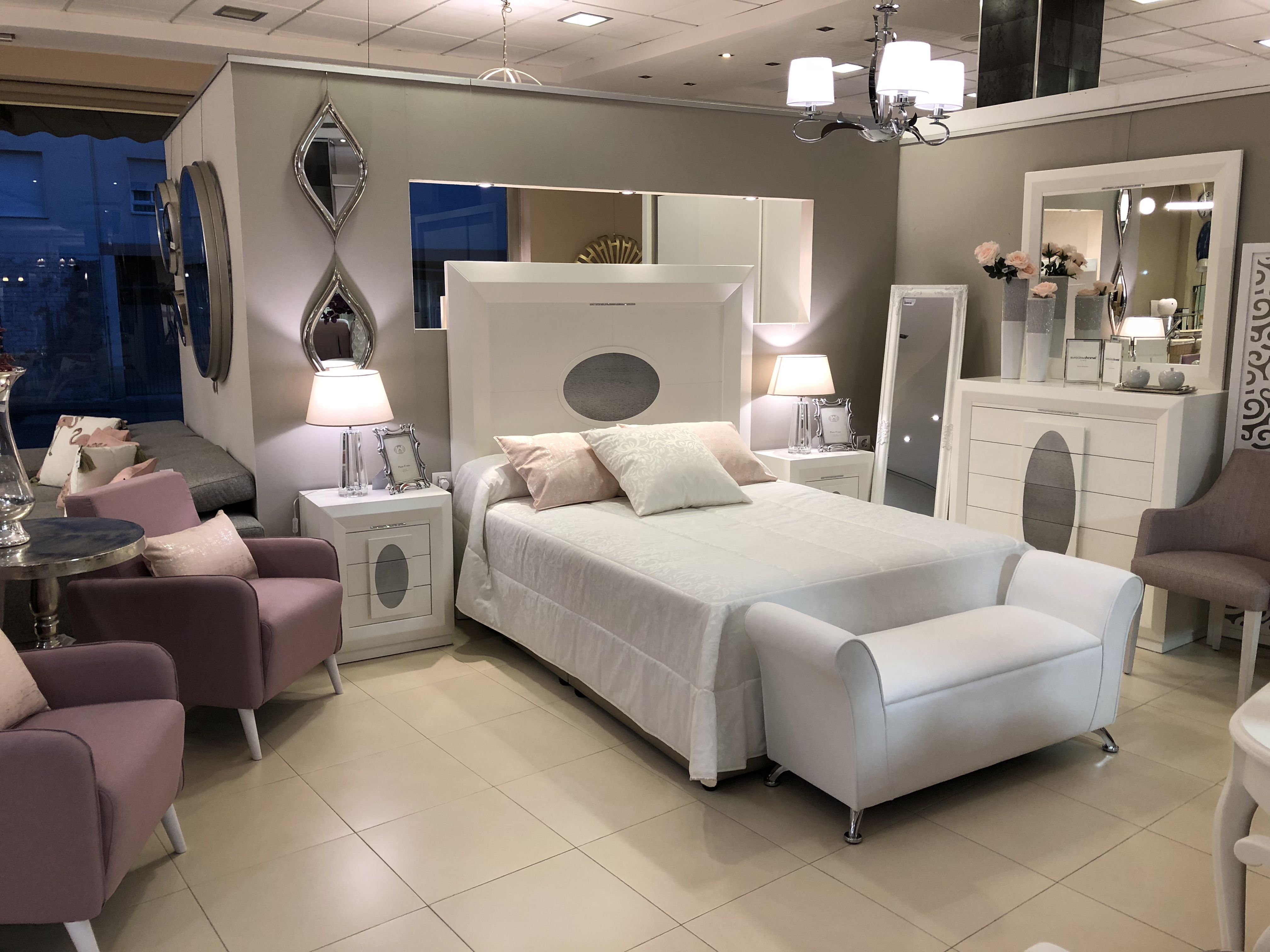 Dormitorios: Paga en 24 meses sin intereses de Muebles Angelita Horcas, S. L. Dormitorios: Paga en 24 meses sin intereses de Muebles Angelita Horcas, S. L.