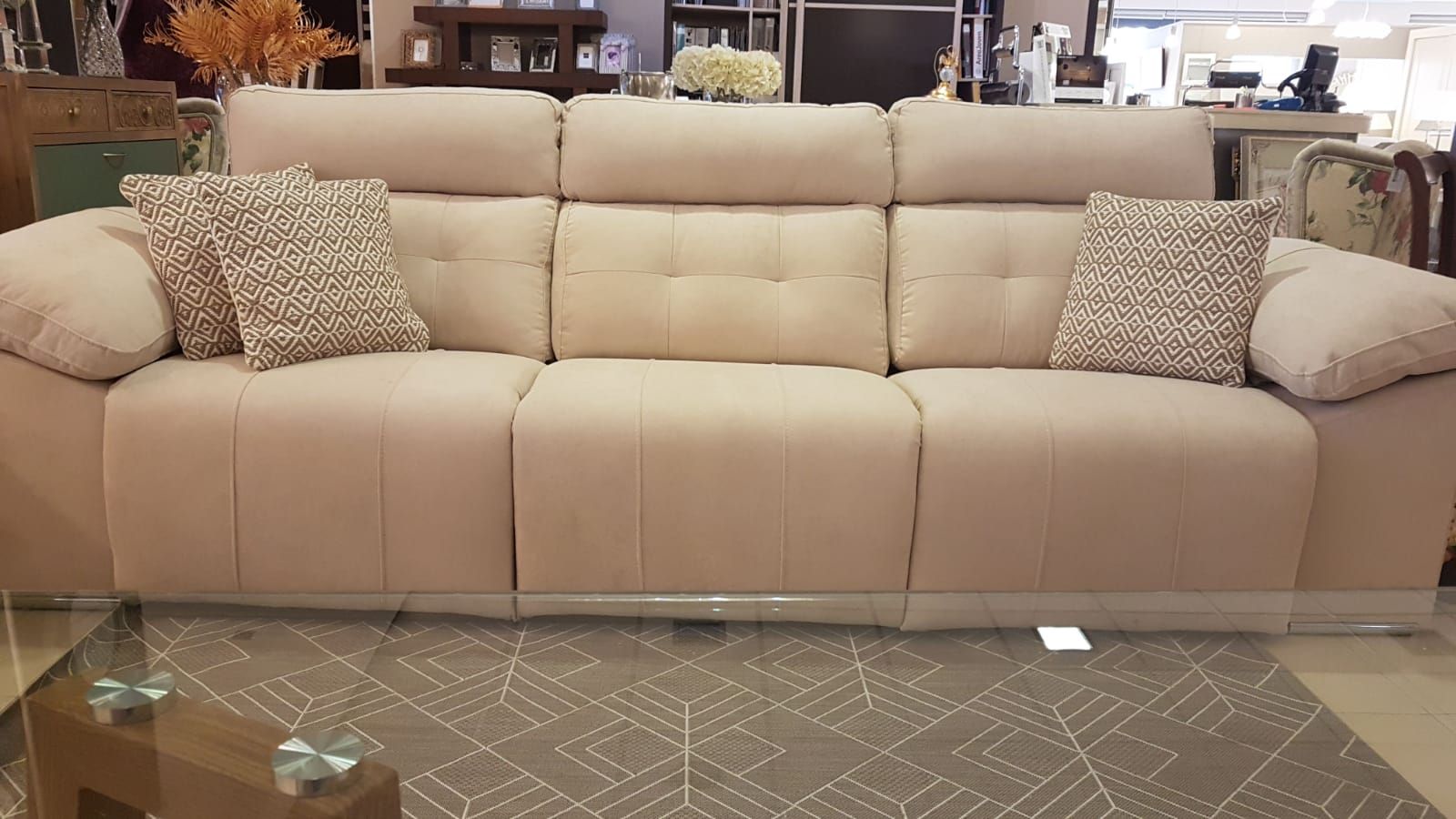 Tapicería: Paga en 24 meses sin intereses de Muebles Angelita Horcas, S. L. Tapicería: Paga en 24 meses sin intereses de Muebles Angelita Horcas, S. L.