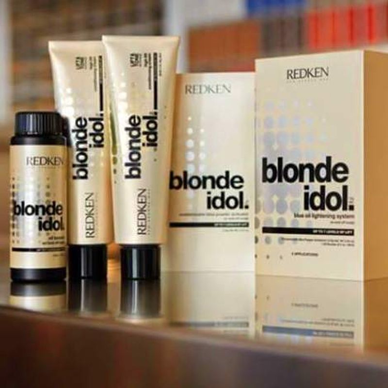 Coloración súper aclarante: Servicios de Fusión Unisex Hairdressers Coloración súper aclarante: Servicios de Fusión Unisex Hairdressers