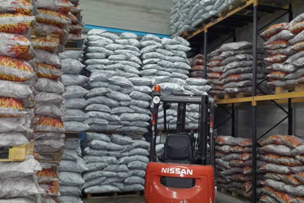 Importadores y distribuidores: Productos de Carbón Vegetal Lantigua Importadores y distribuidores: Productos de Carbón Vegetal Lantigua