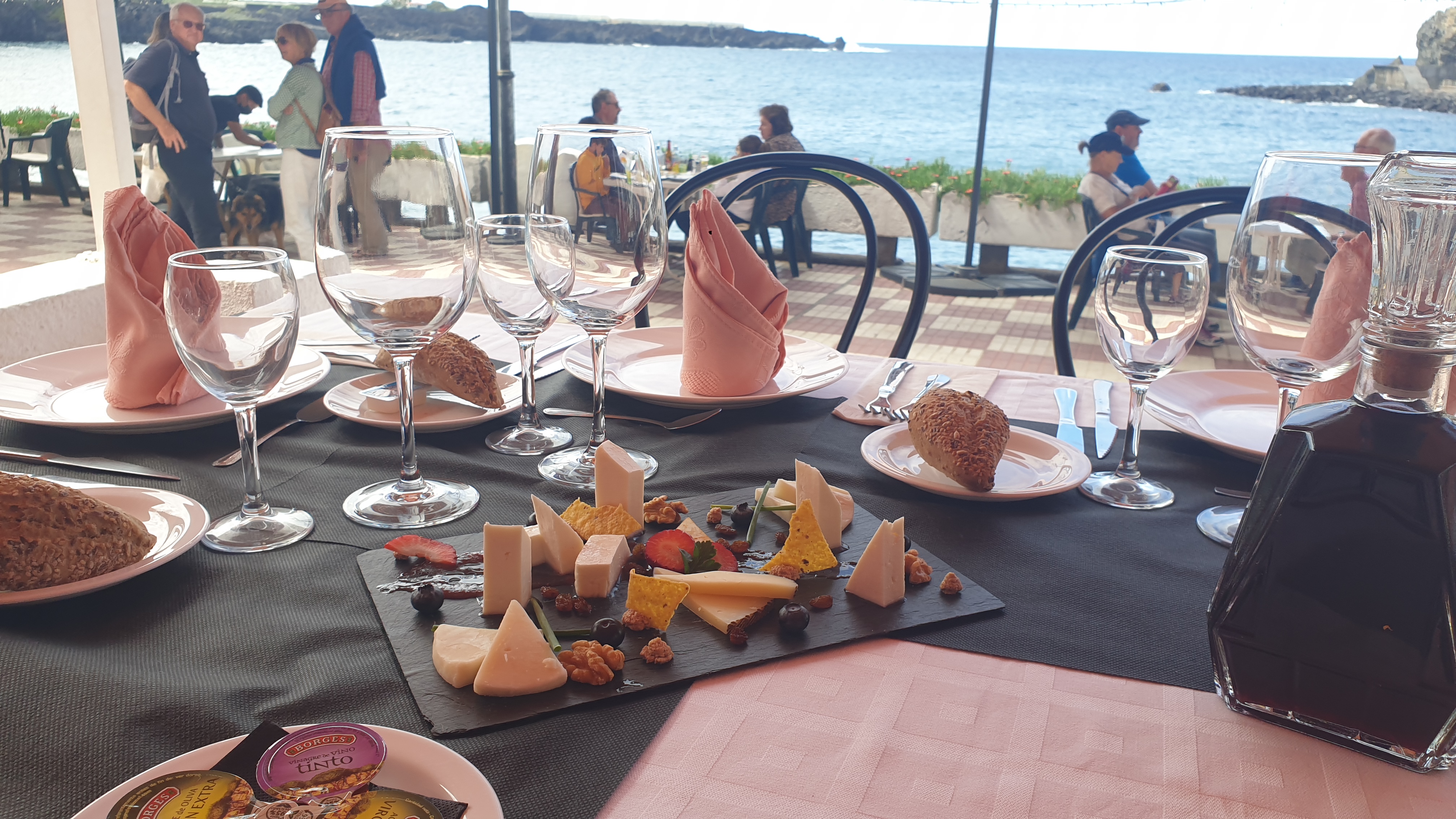 contamos con espacio para sus celebraciones: Carta de Restaurante Amarca contamos con espacio para sus celebraciones: Carta de Restaurante Amarca