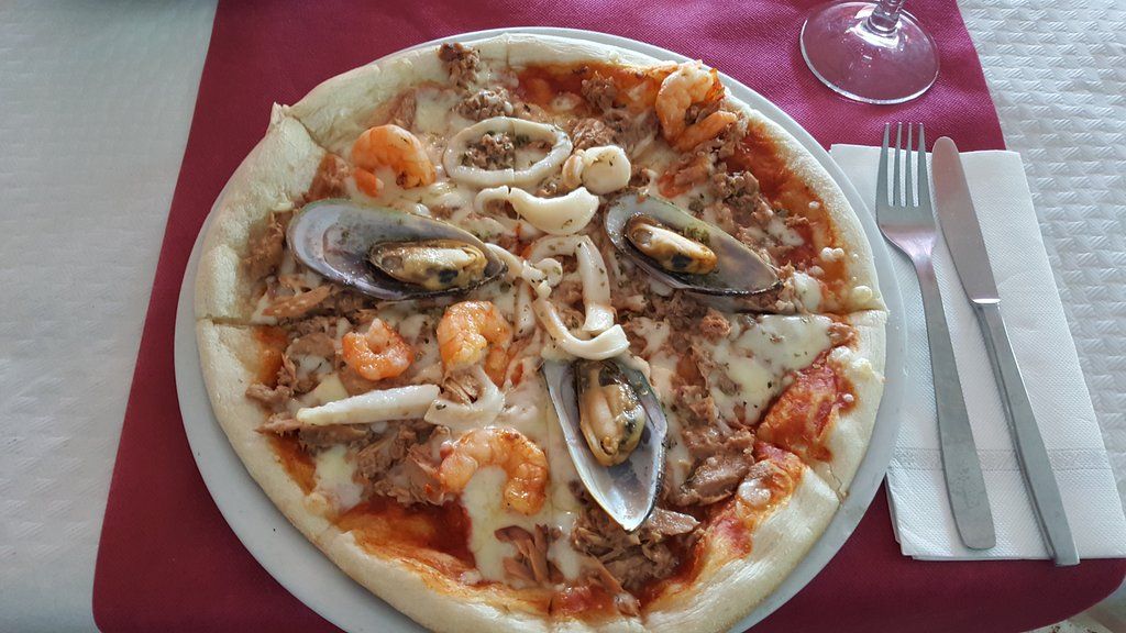 Pizzas y bocadillos: Carta de Restaurante Amarca Pizzas y bocadillos: Carta de Restaurante Amarca