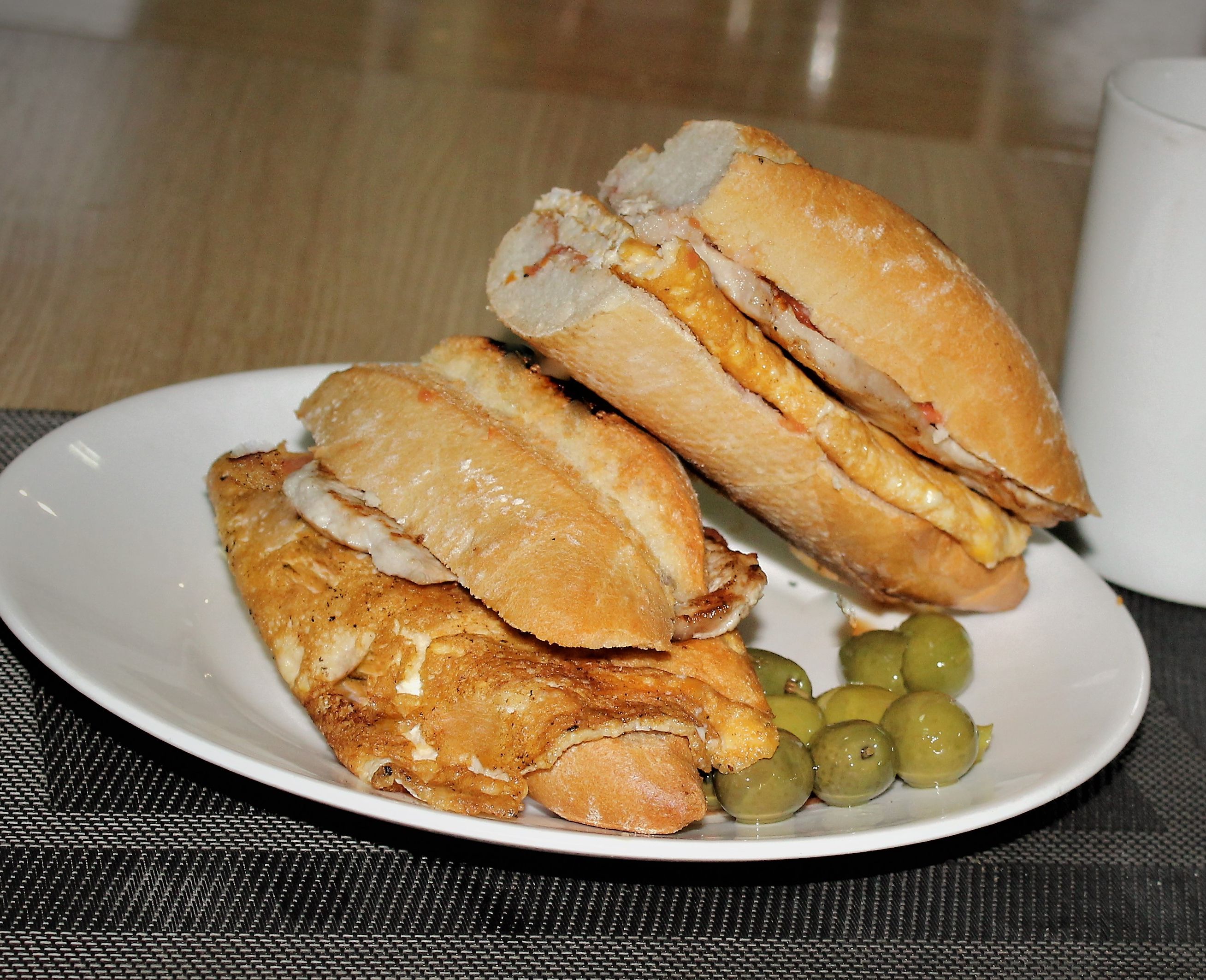 Bocadillos: Nuestra carta de Restaurante Casa García's Bocadillos: Nuestra carta de Restaurante Casa García's