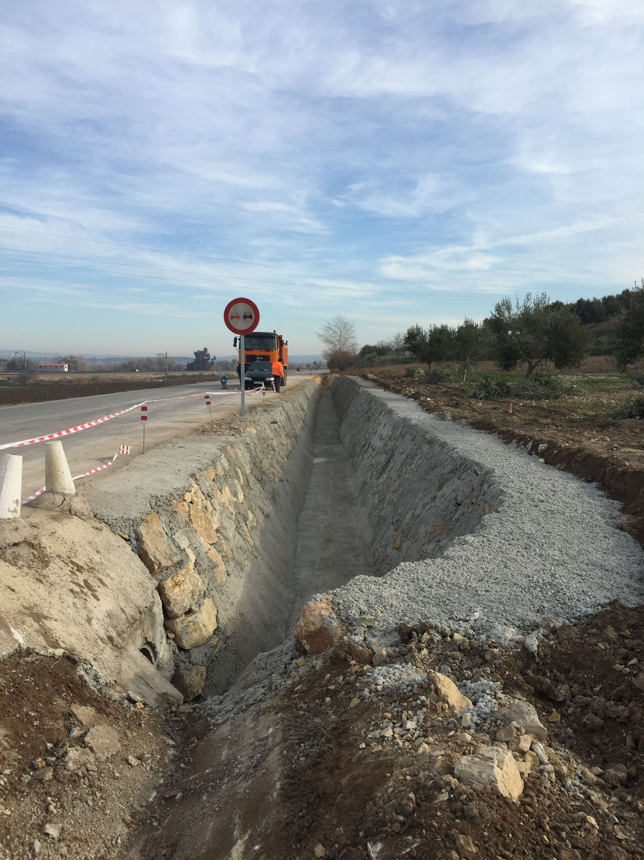Excavaciones y movimientos de tierra en Jaén