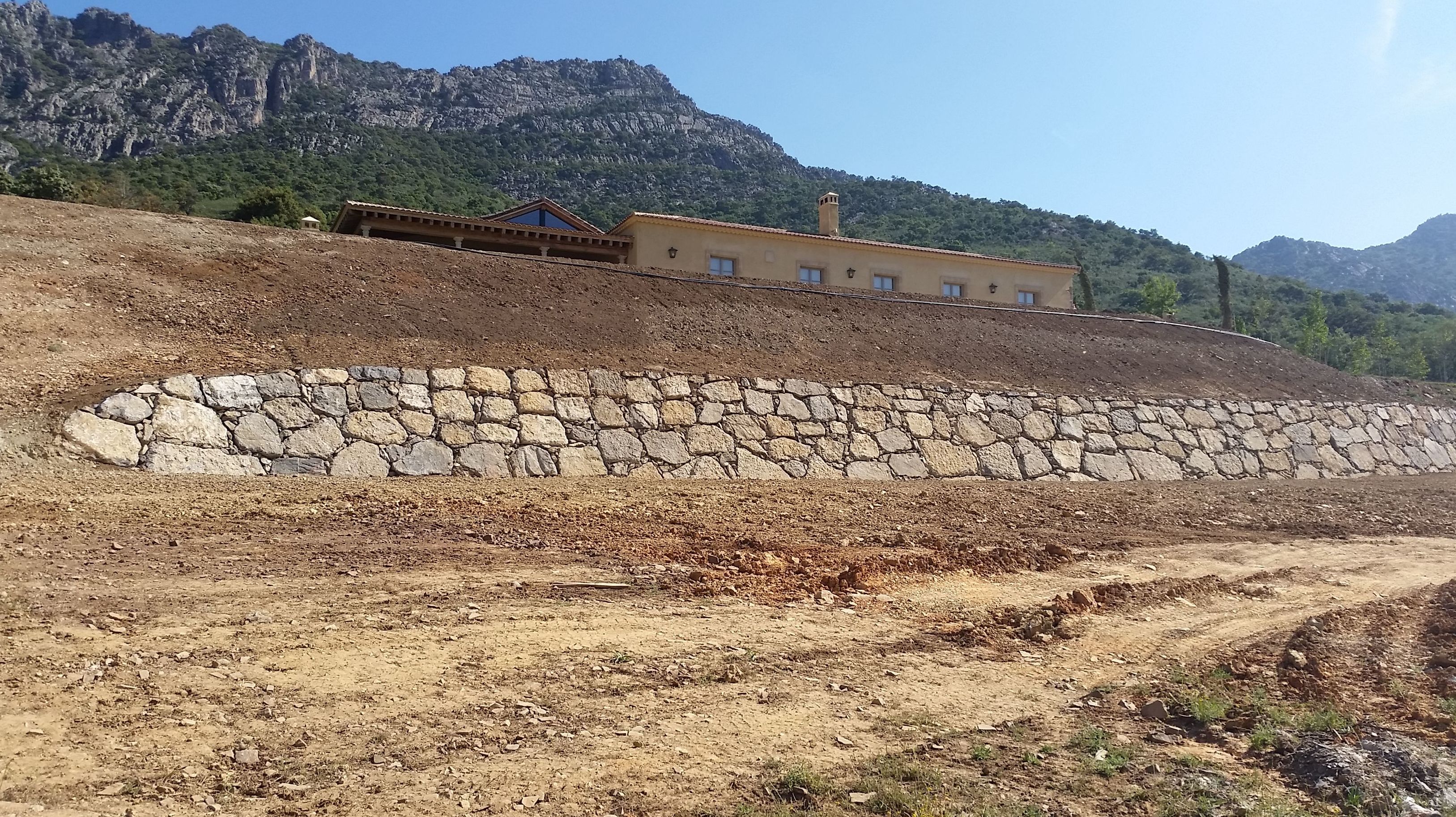 Muros de Escollera: Servicios de Jimexca Martos Muros de Escollera: Servicios de Jimexca Martos