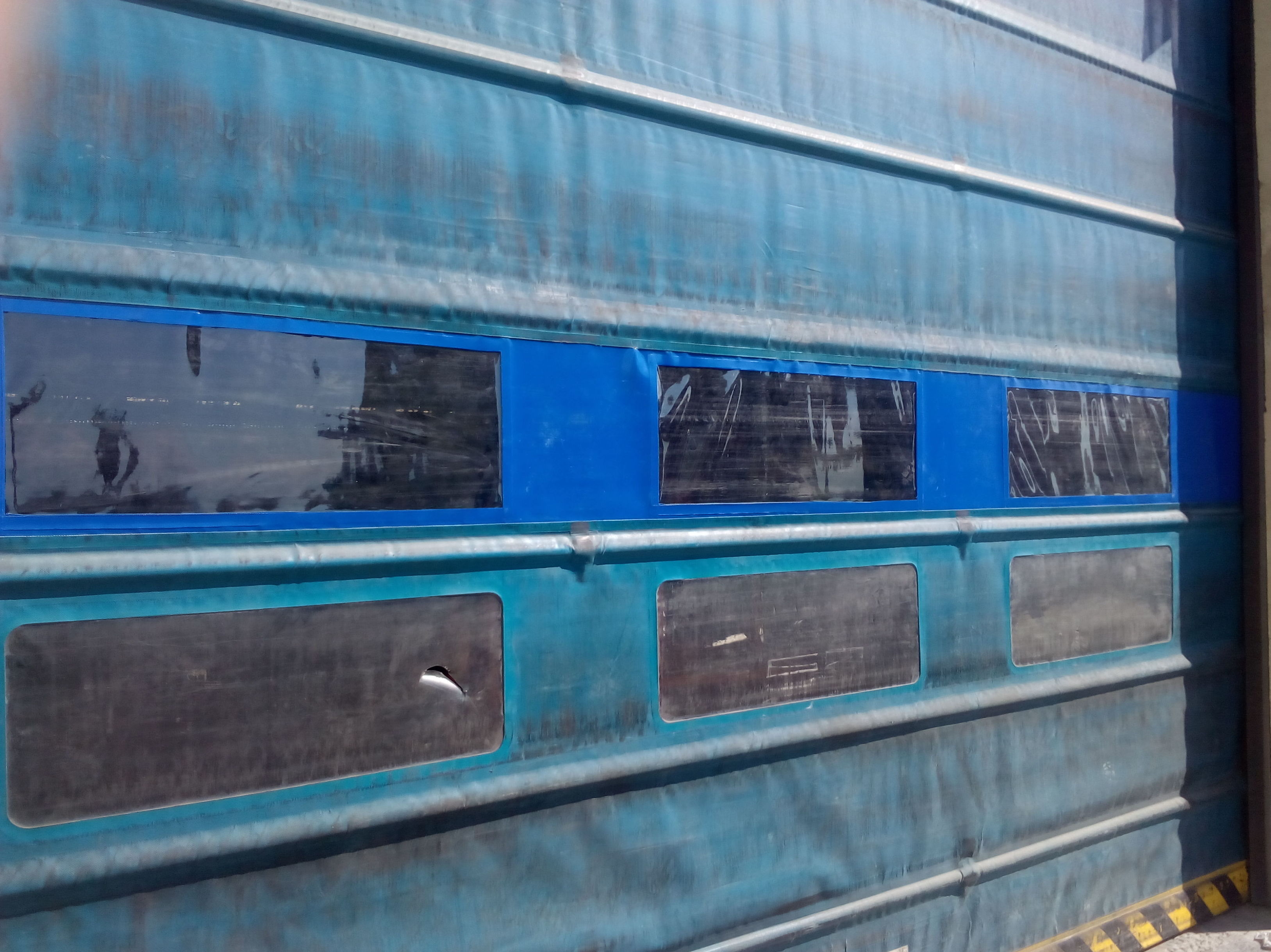 Reparación de Lona de Pvc de puerta rápida: Puertas automáticas de Farem Puertas Automáticas Reparación de Lona de Pvc de puerta rápida: Puertas automáticas de Farem Puertas Automáticas