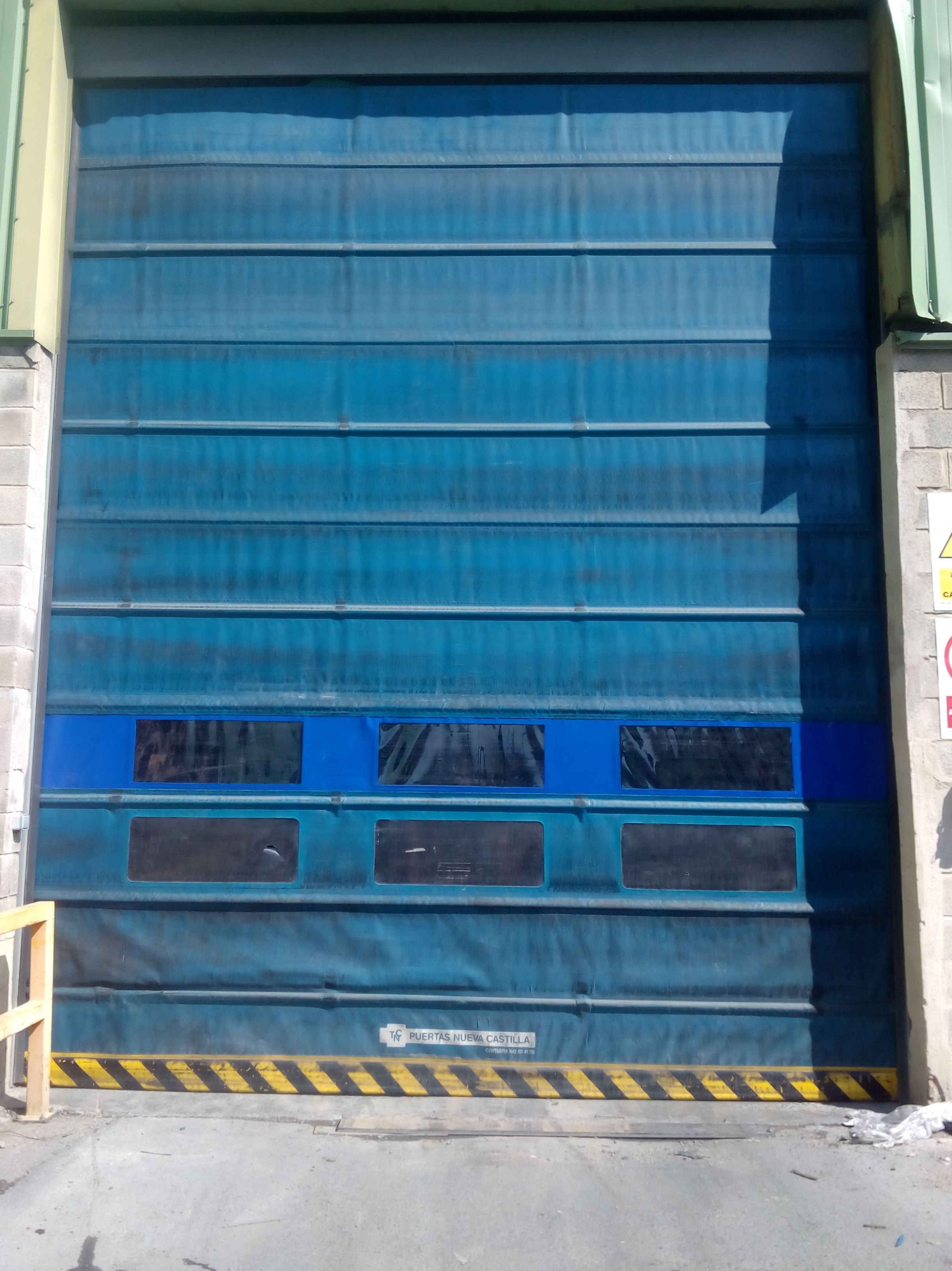 Reparación de Lona de Pvc de puerta rápida: Puertas automáticas de Farem Puertas Automáticas Reparación de Lona de Pvc de puerta rápida: Puertas automáticas de Farem Puertas Automáticas