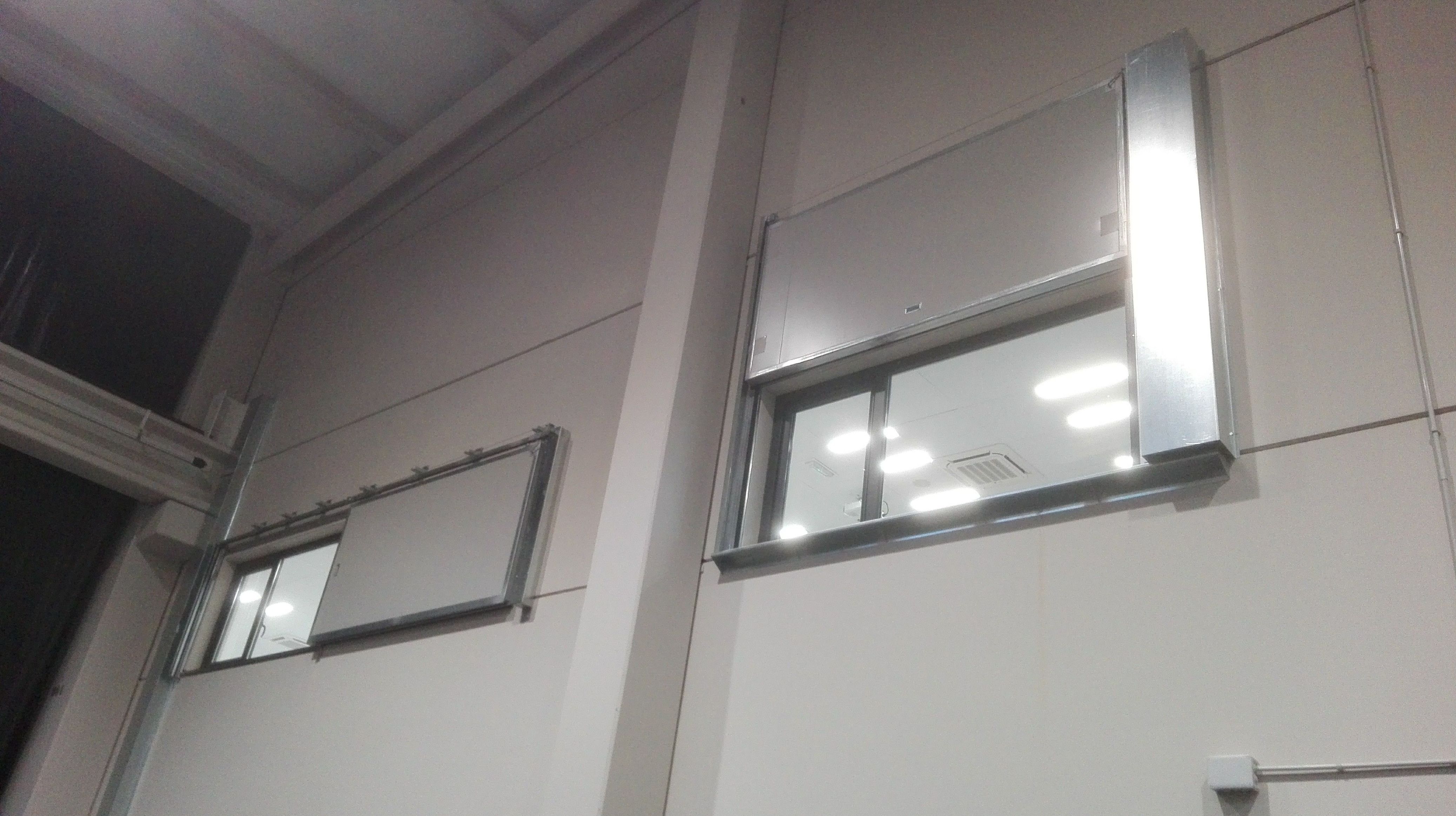 Puerta Corredera y guillotina tipo ventana cortafuegos EI2-60 Santander Puerta Corredera y guillotina tipo ventana cortafuegos EI2-60 Santander